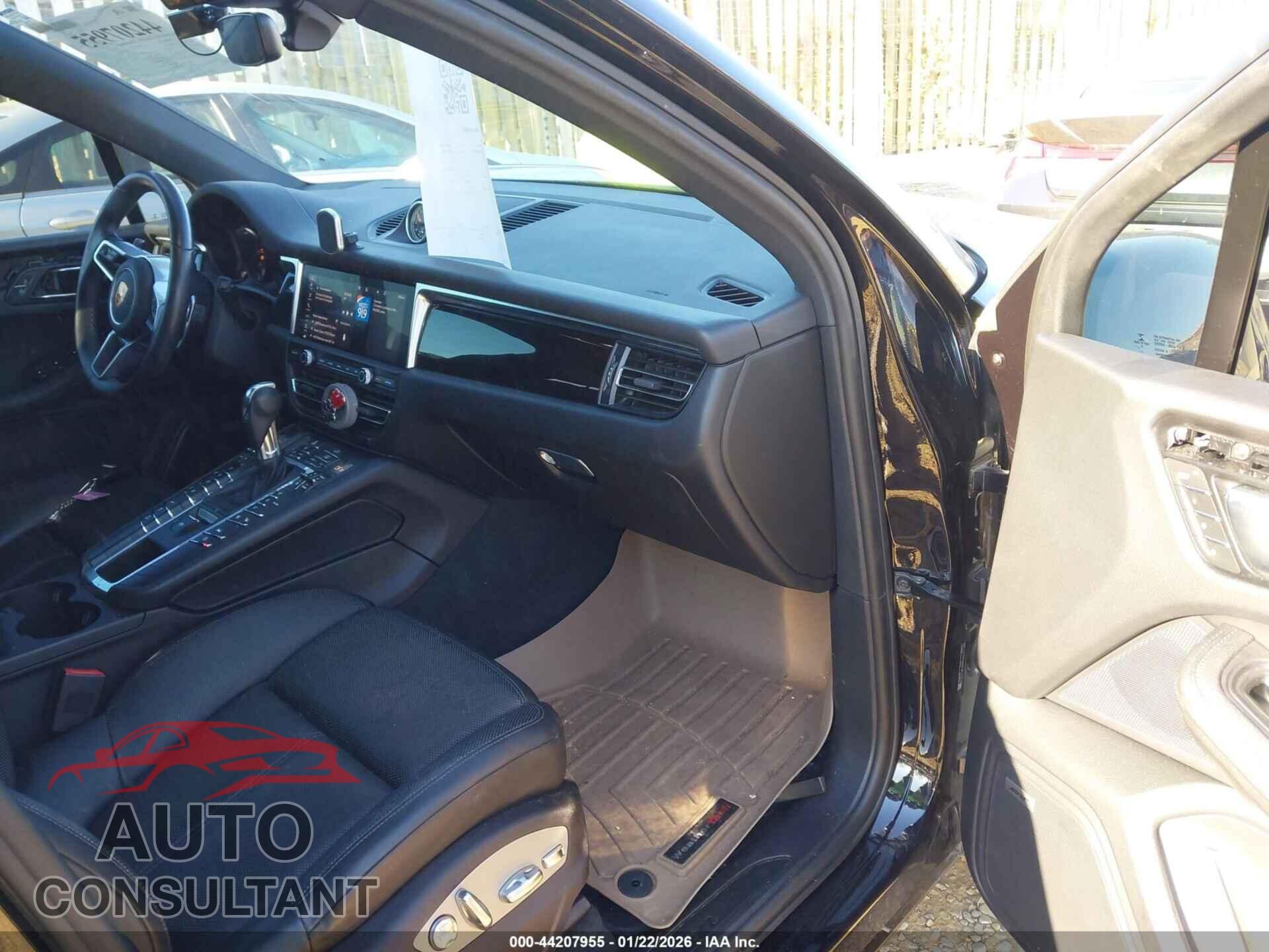 PORSCHE MACAN 2021 - WP1AA2A56MLB17253