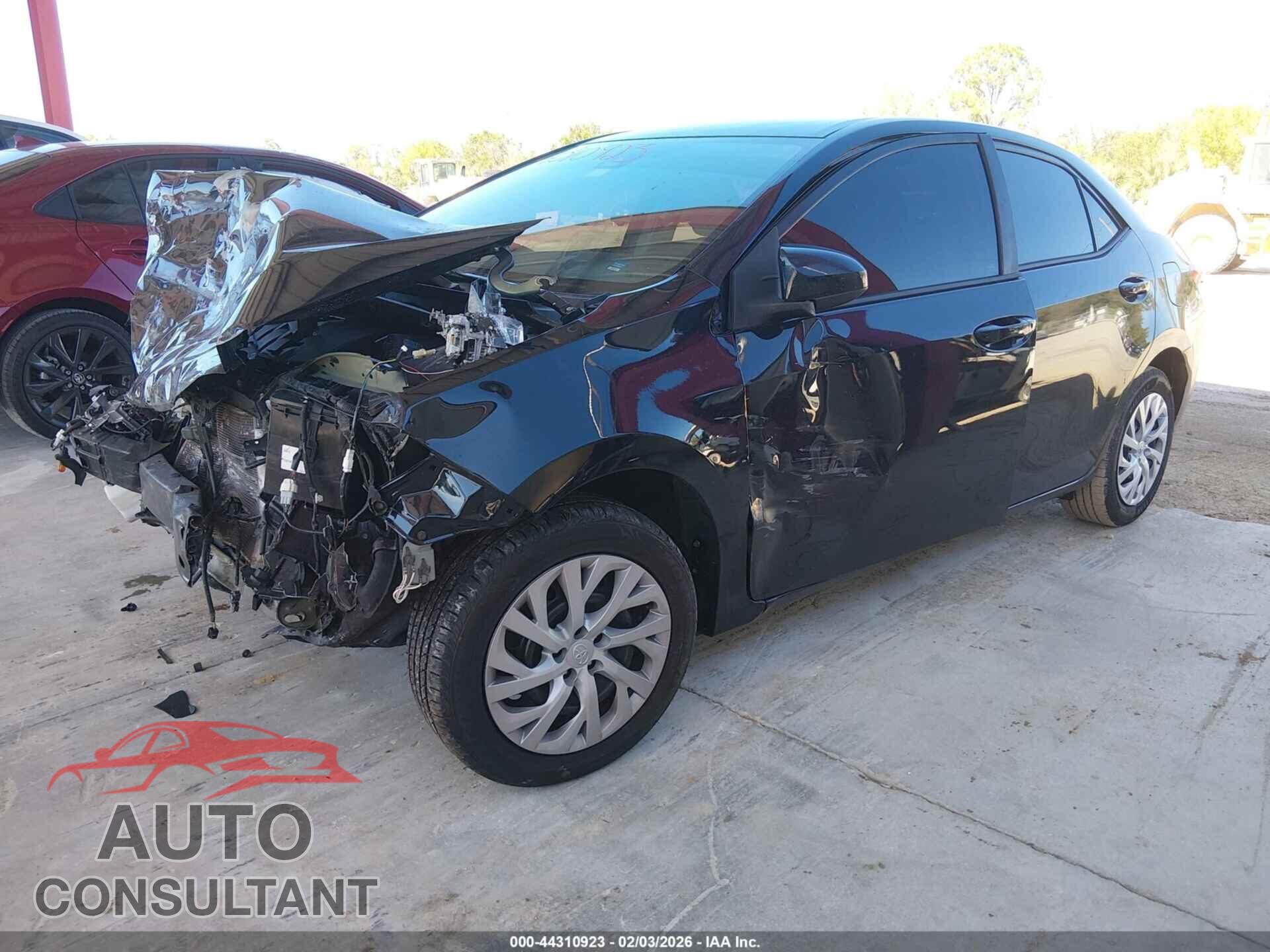 TOYOTA COROLLA 2019 - 5YFBURHEXKP946486