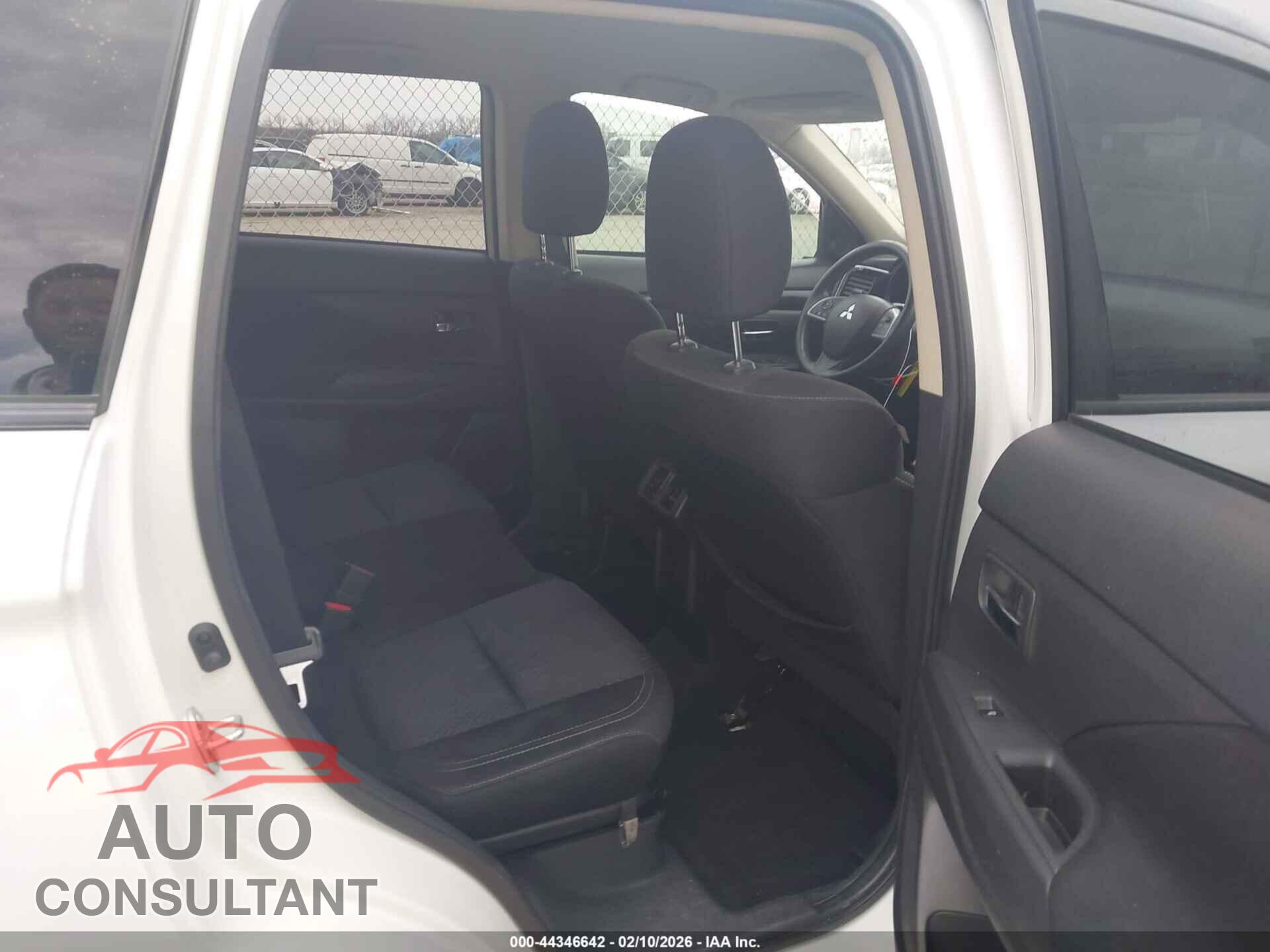MITSUBISHI OUTLANDER 2019 - JA4AD2A35KZ055985