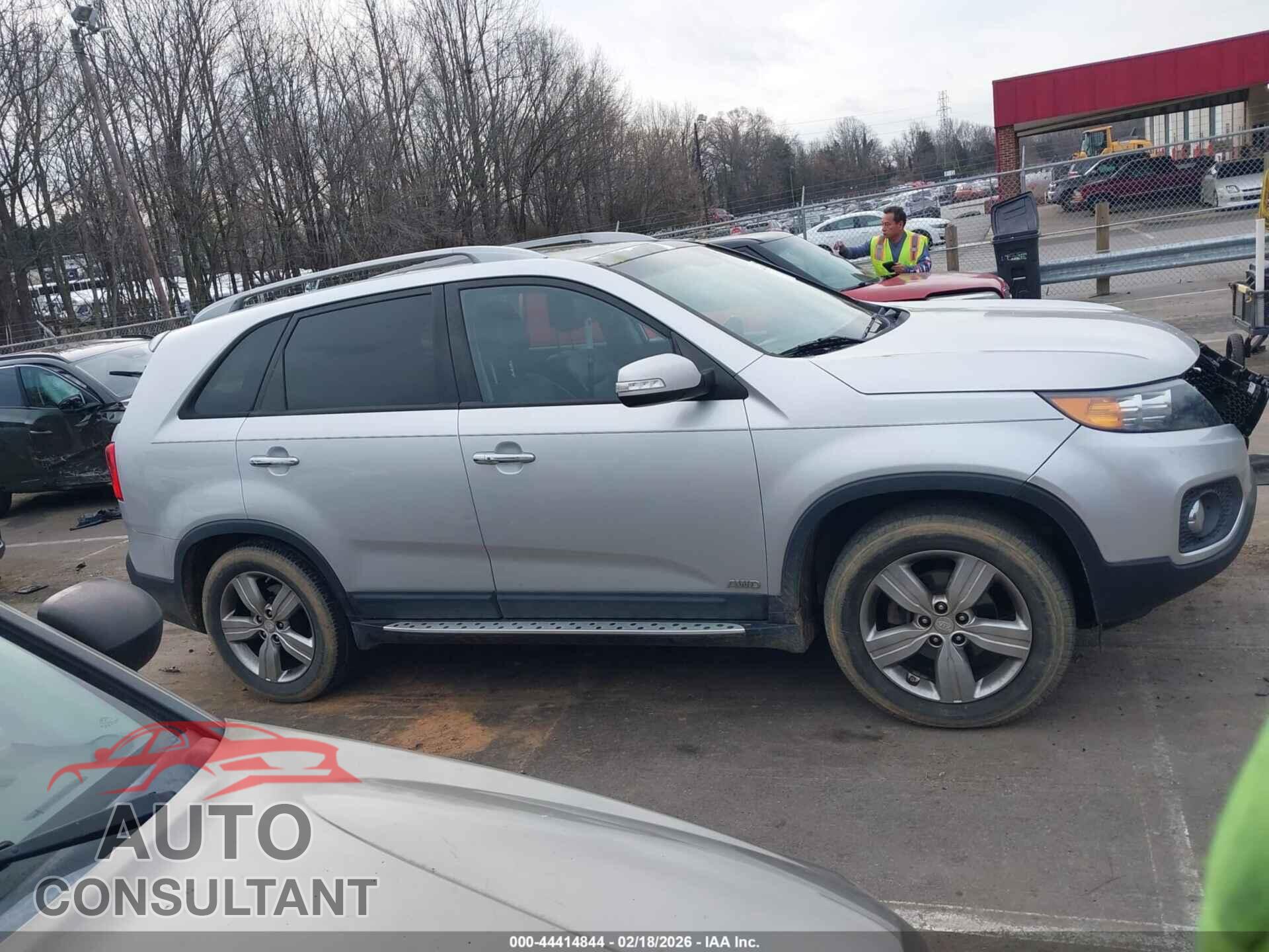 KIA SORENTO 2012 - 5XYKUDA28CG263405
