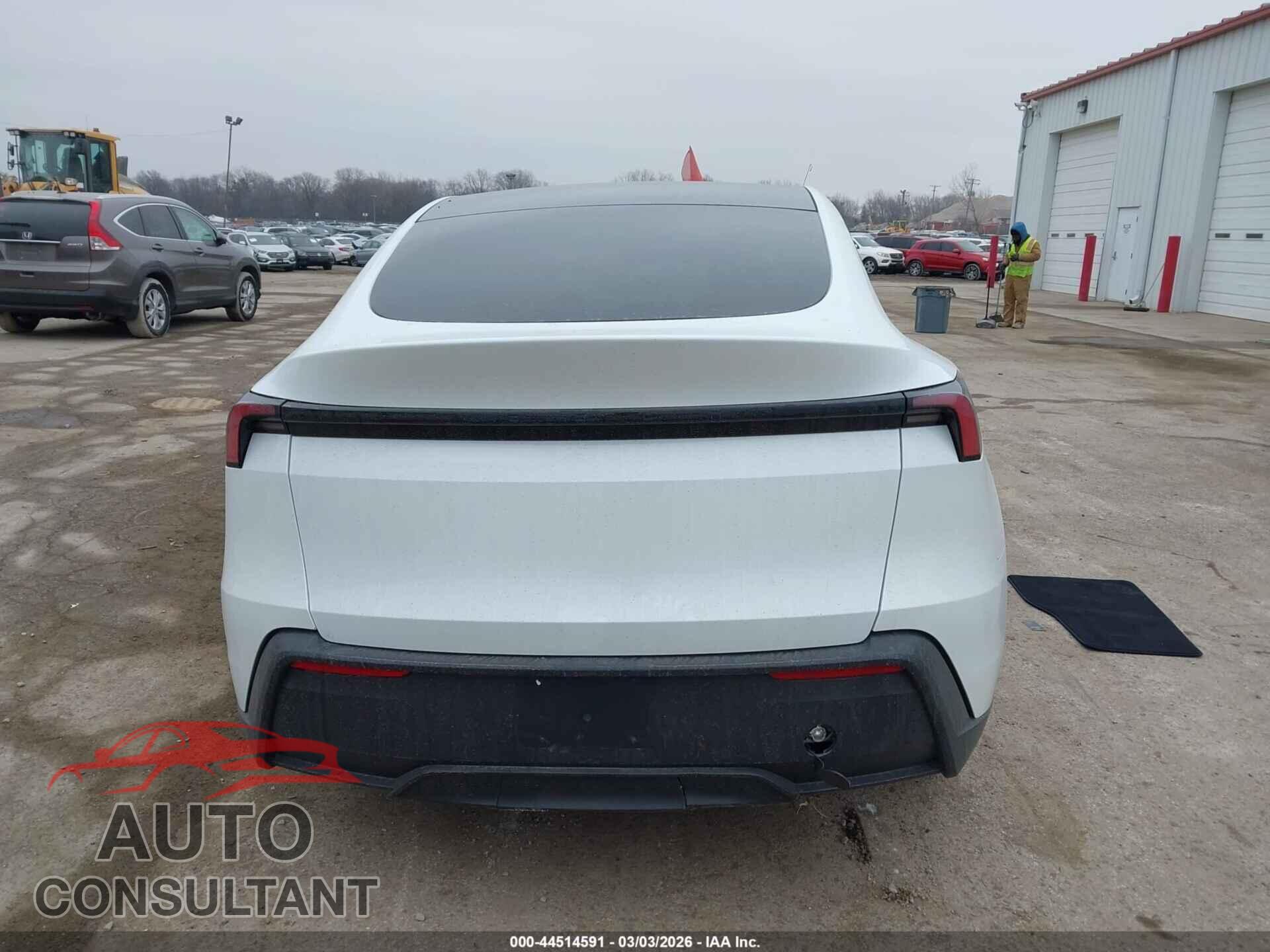 TESLA MODEL Y 2026 - 7SAYGDED1TA619942
