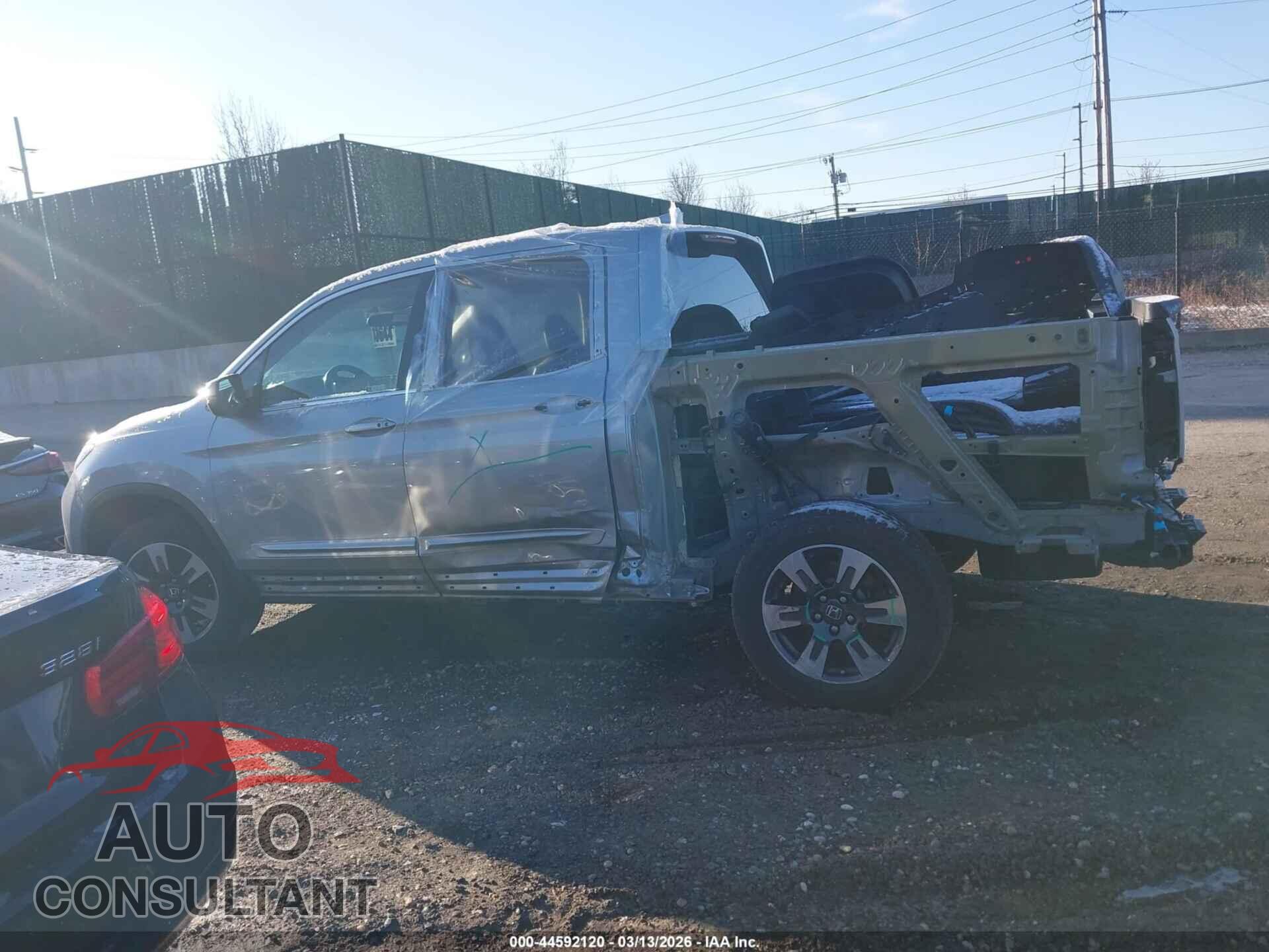 HONDA RIDGELINE 2018 - 5FPYK3F53JB014518
