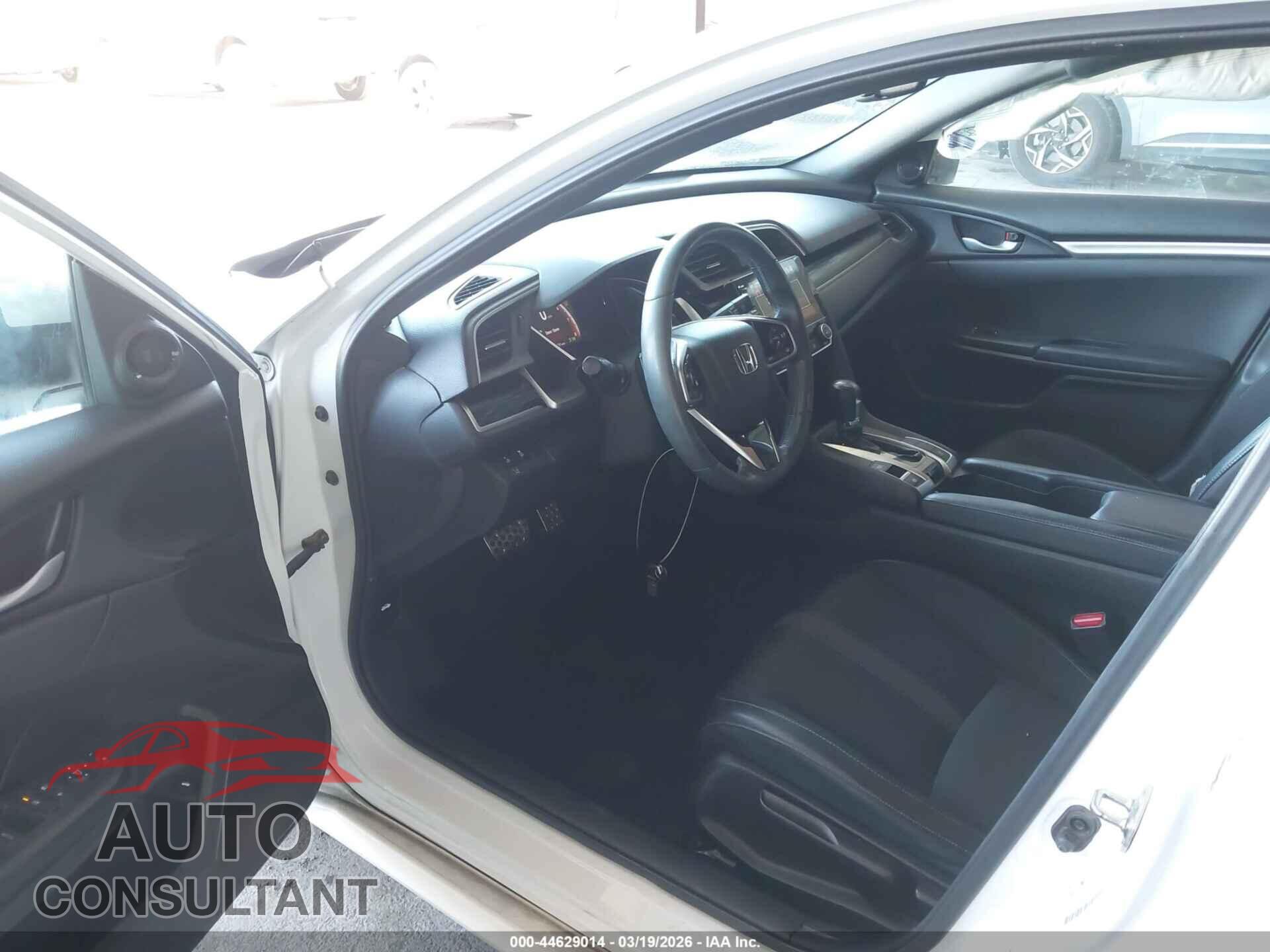 HONDA CIVIC 2019 - 2HGFC2F87KH536812