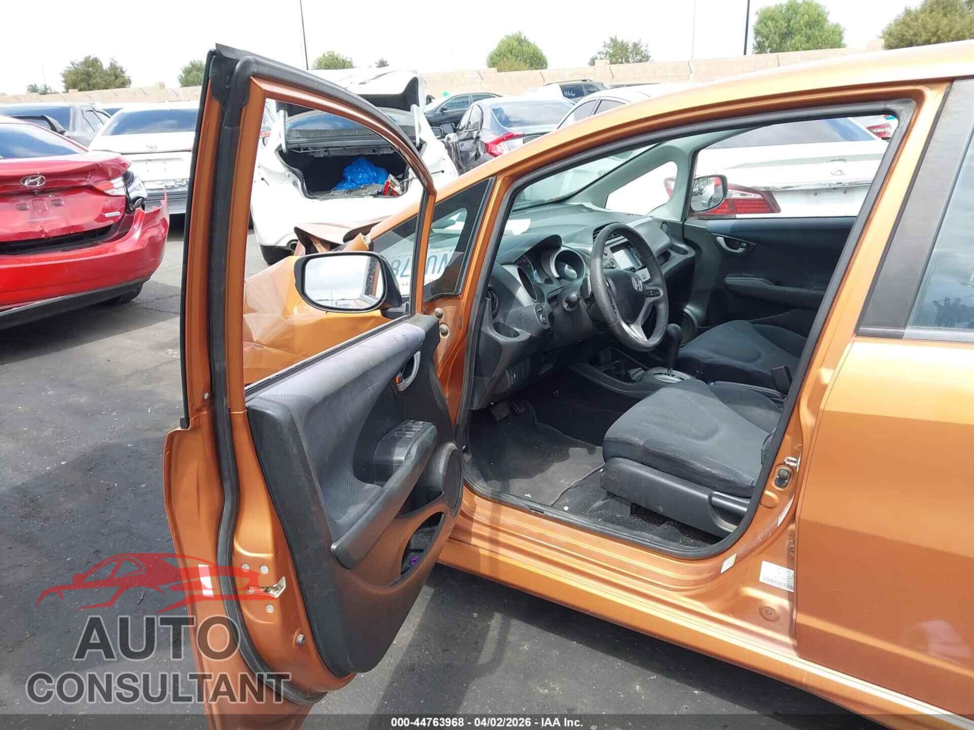 HONDA FIT 2009 - JHMGE88689S016275