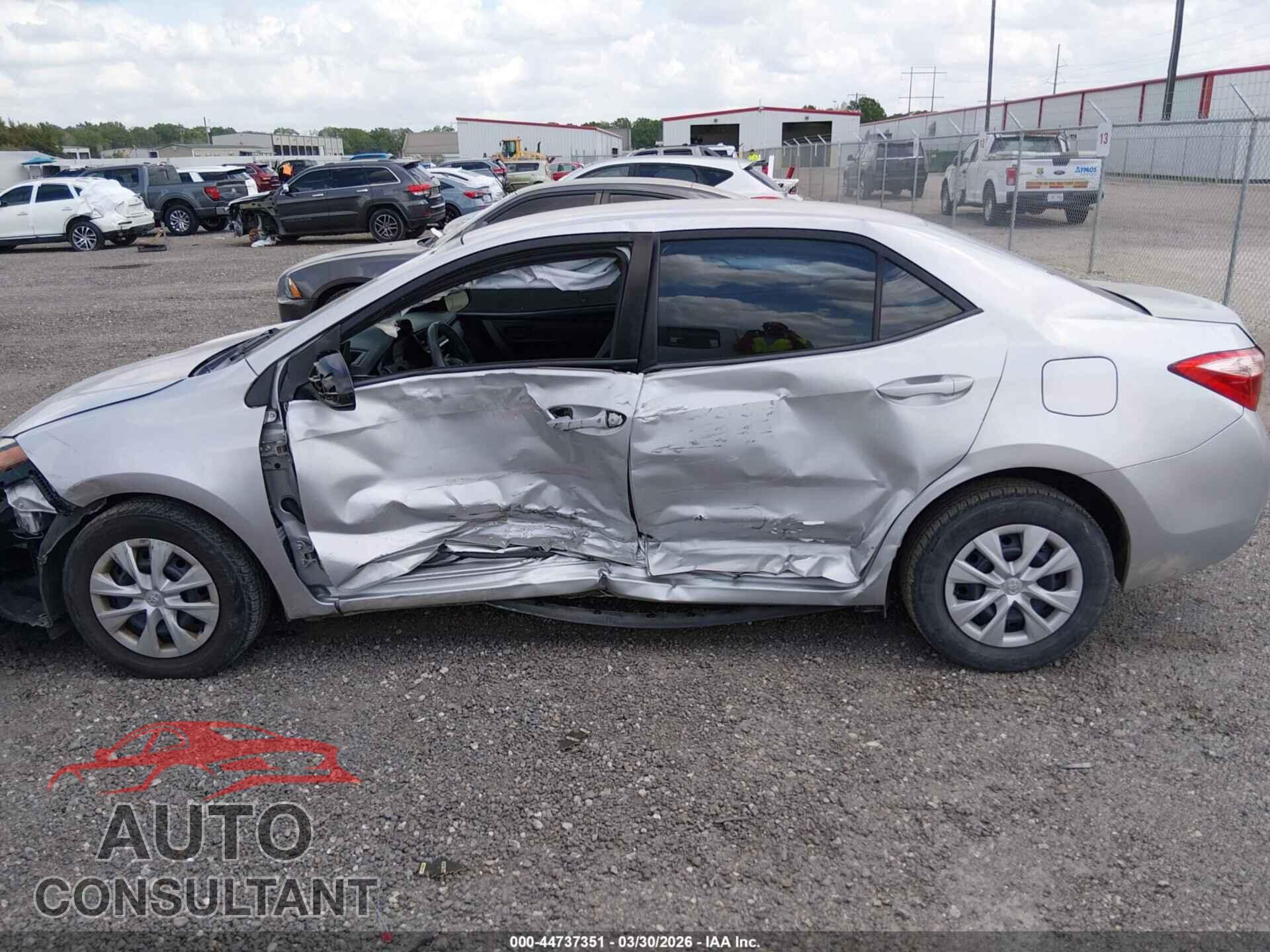 TOYOTA COROLLA 2017 - 5YFBURHE8HP682192