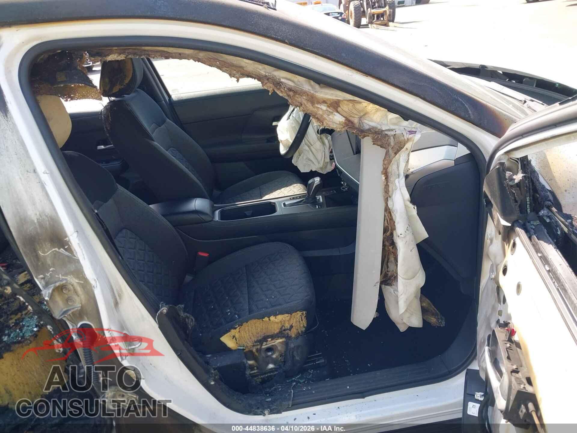 NISSAN KICKS 2025 - 3N8AP6CA9SL335145