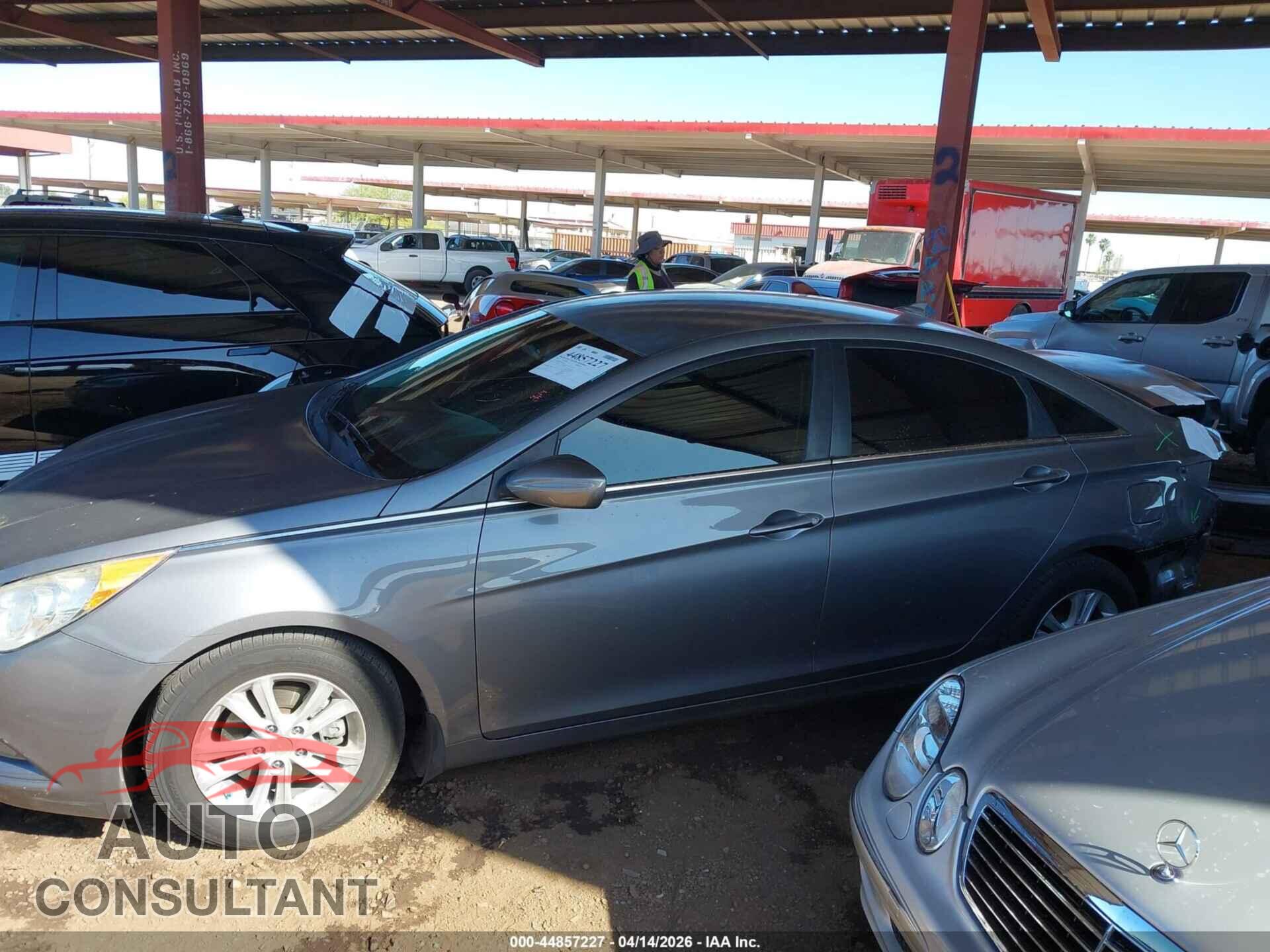 HYUNDAI SONATA 2013 - 5NPEB4AC4DH557678