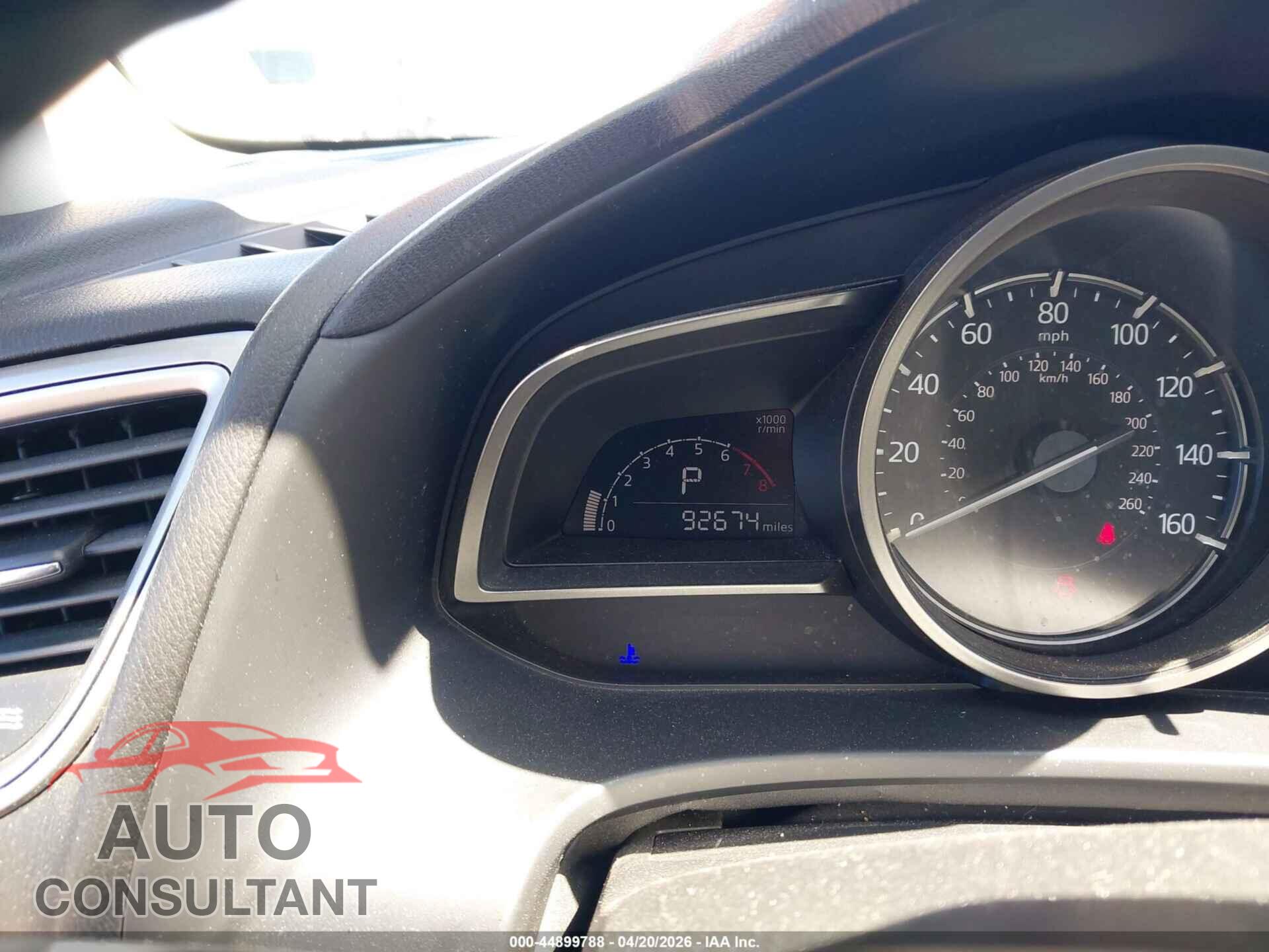 MAZDA MAZDA3 2018 - 3MZBN1V36JM217082