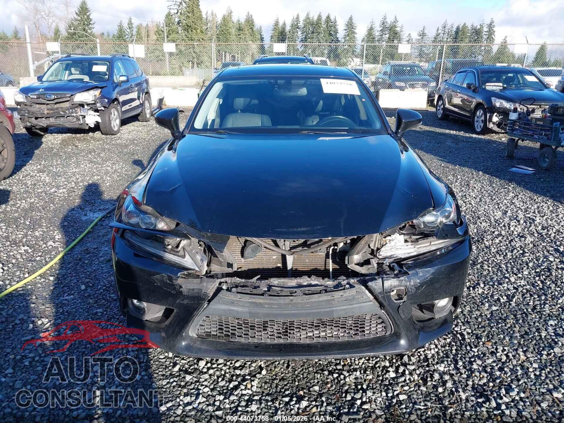 LEXUS IS 250 2015 - JTHCF1D20F5025553