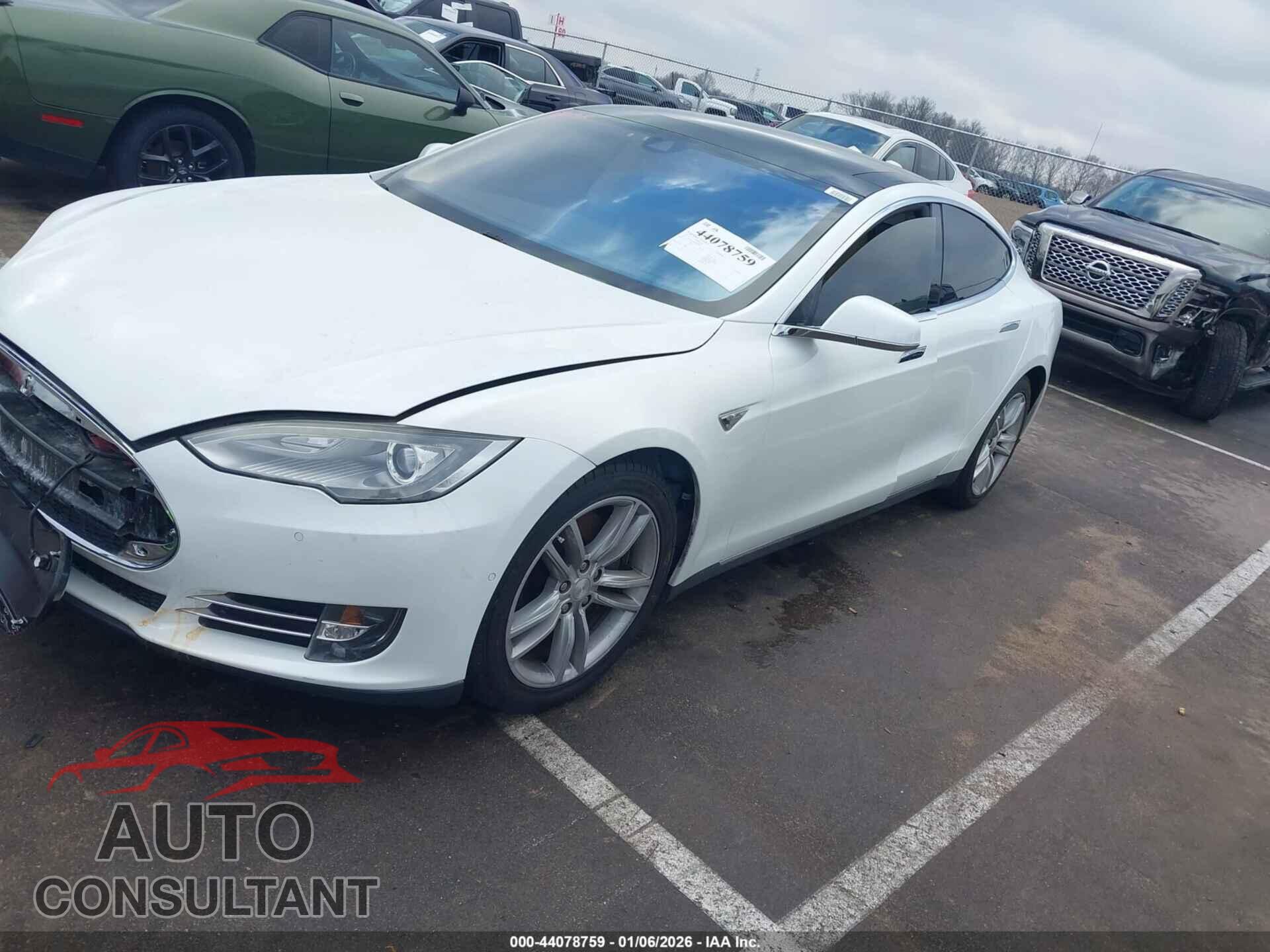 TESLA MODEL S 2015 - 5YJSA1H13FFP74021