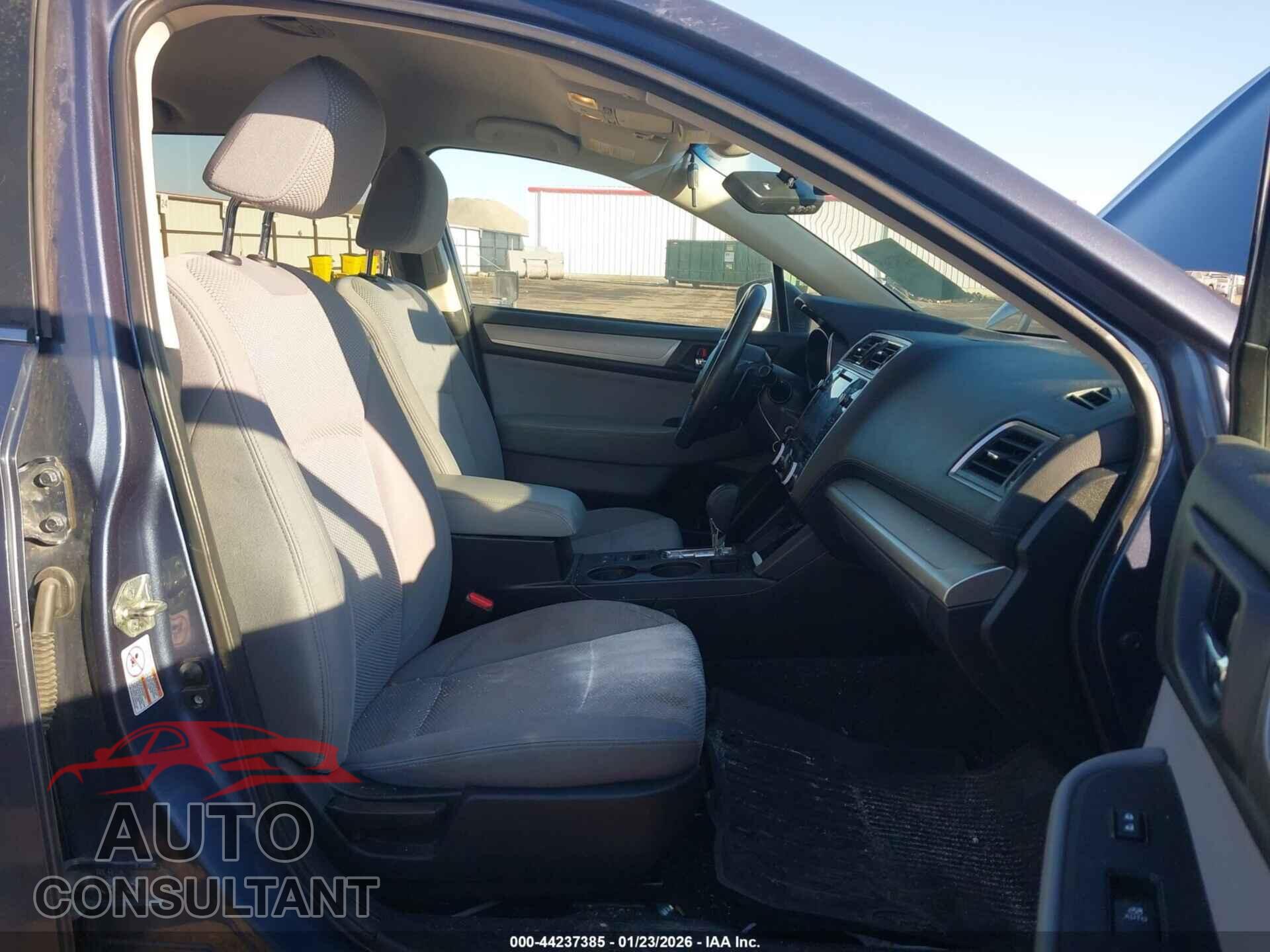 SUBARU OUTBACK 2018 - 4S4BSAFC2J3318580