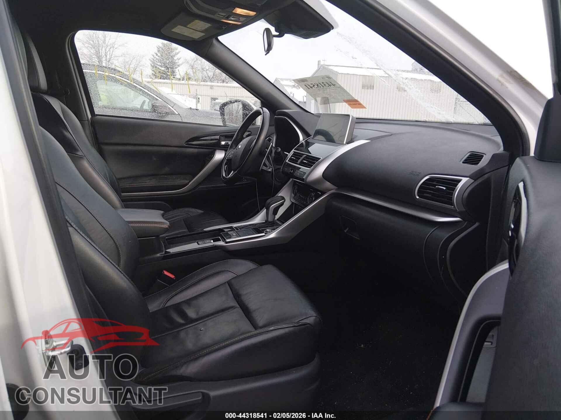 MITSUBISHI ECLIPSE CROSS 2020 - JA4AT5AA6LZ002961