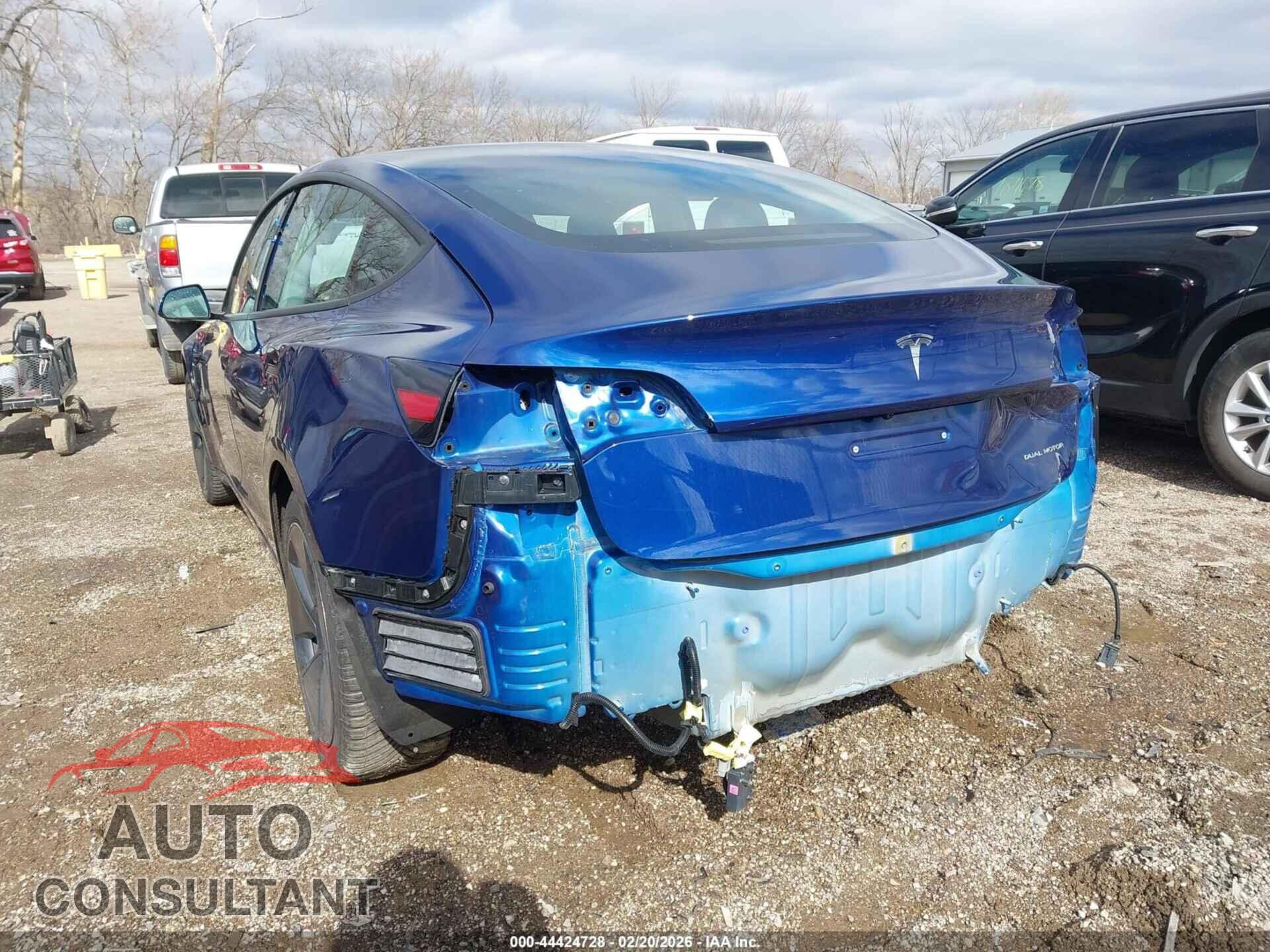 TESLA MODEL 3 2021 - 5YJ3E1EB6MF984115