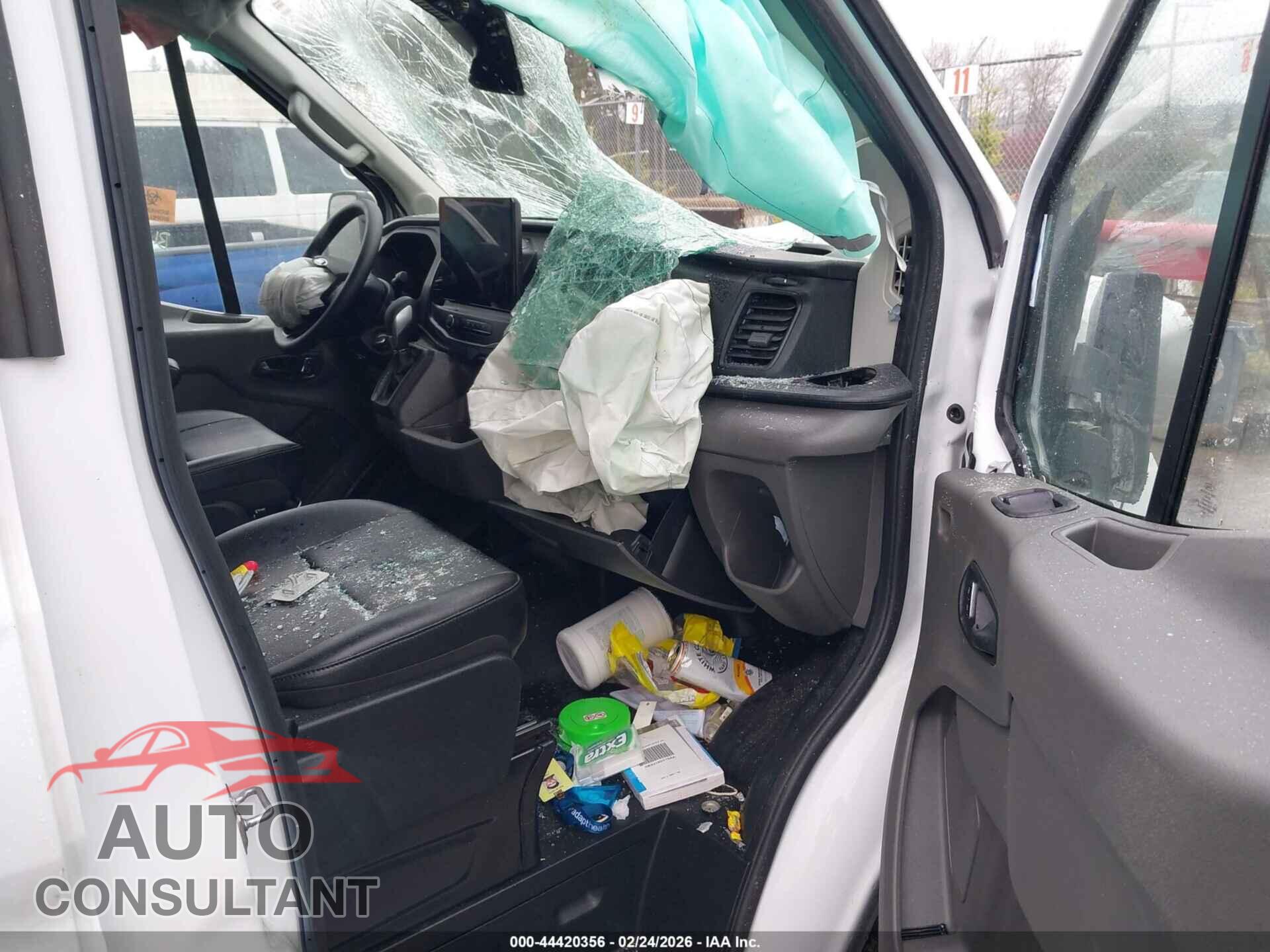 FORD TRANSIT-250 2024 - 1FTBR2C88RKA54367