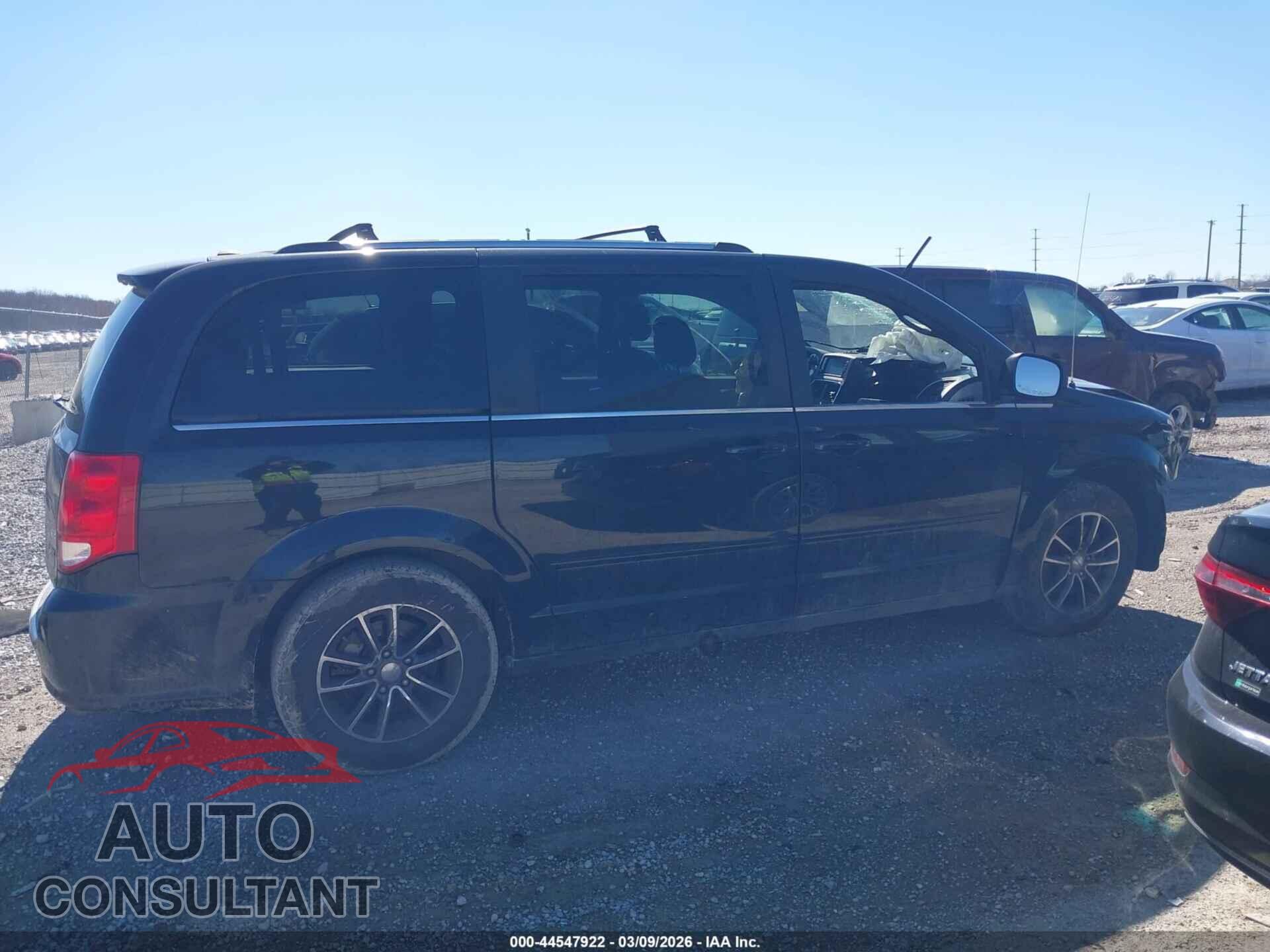 DODGE GRAND CARAVAN 2017 - 2C4RDGCG5HR749357