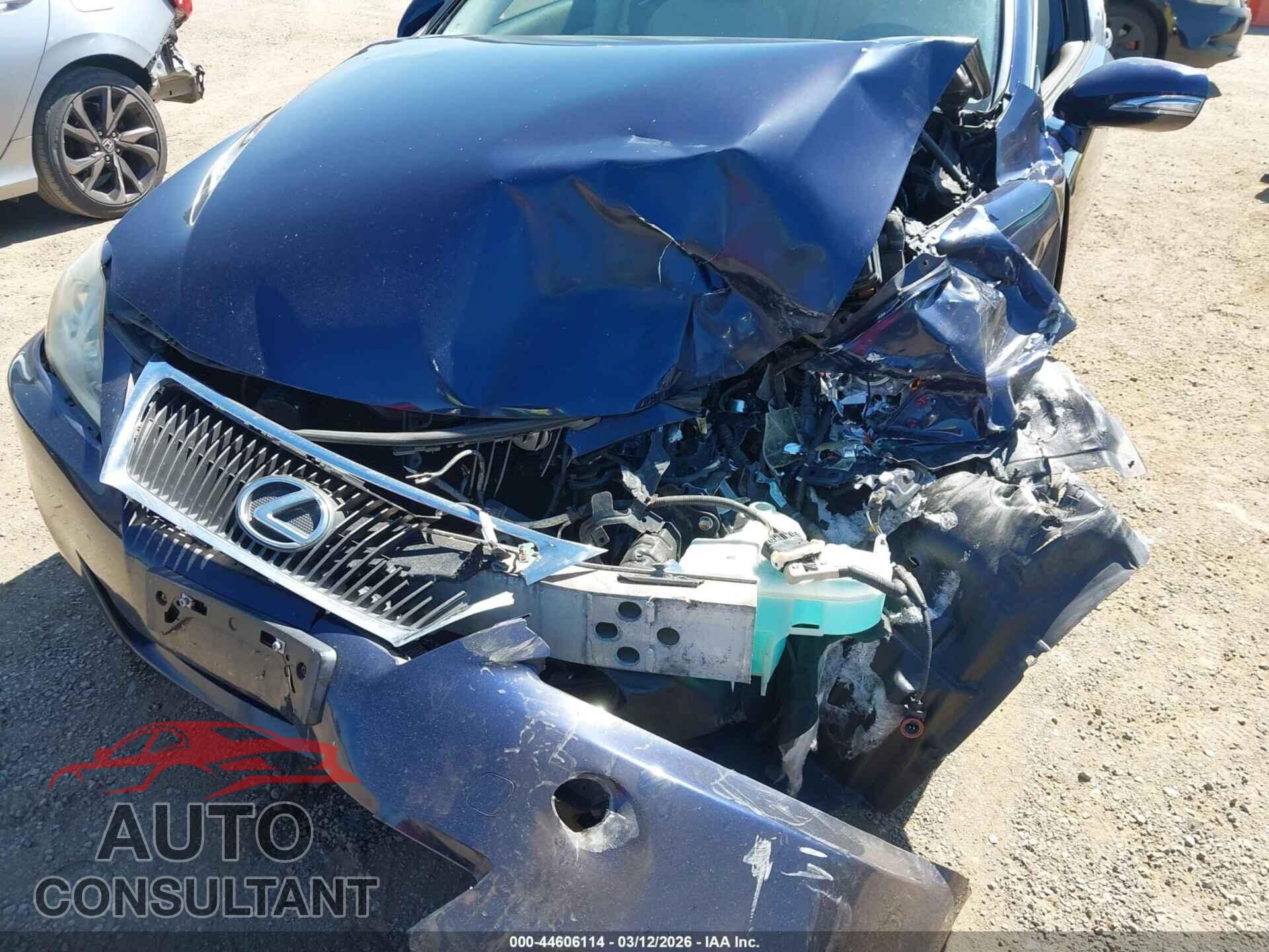 LEXUS IS 250 2011 - JTHCF5C22B2035232