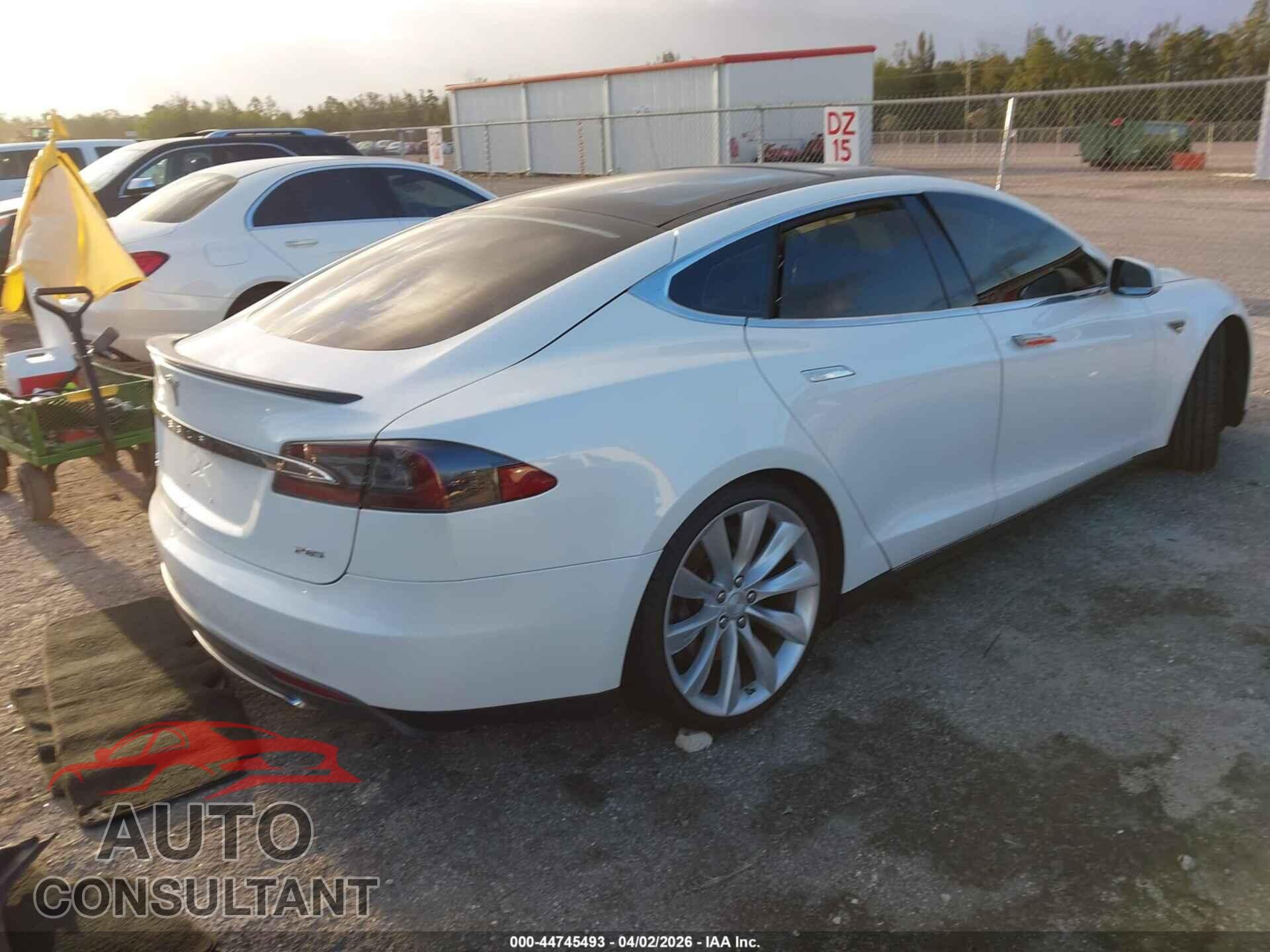 TESLA MODEL S 2012 - 5YJSA1CP9CFP01940