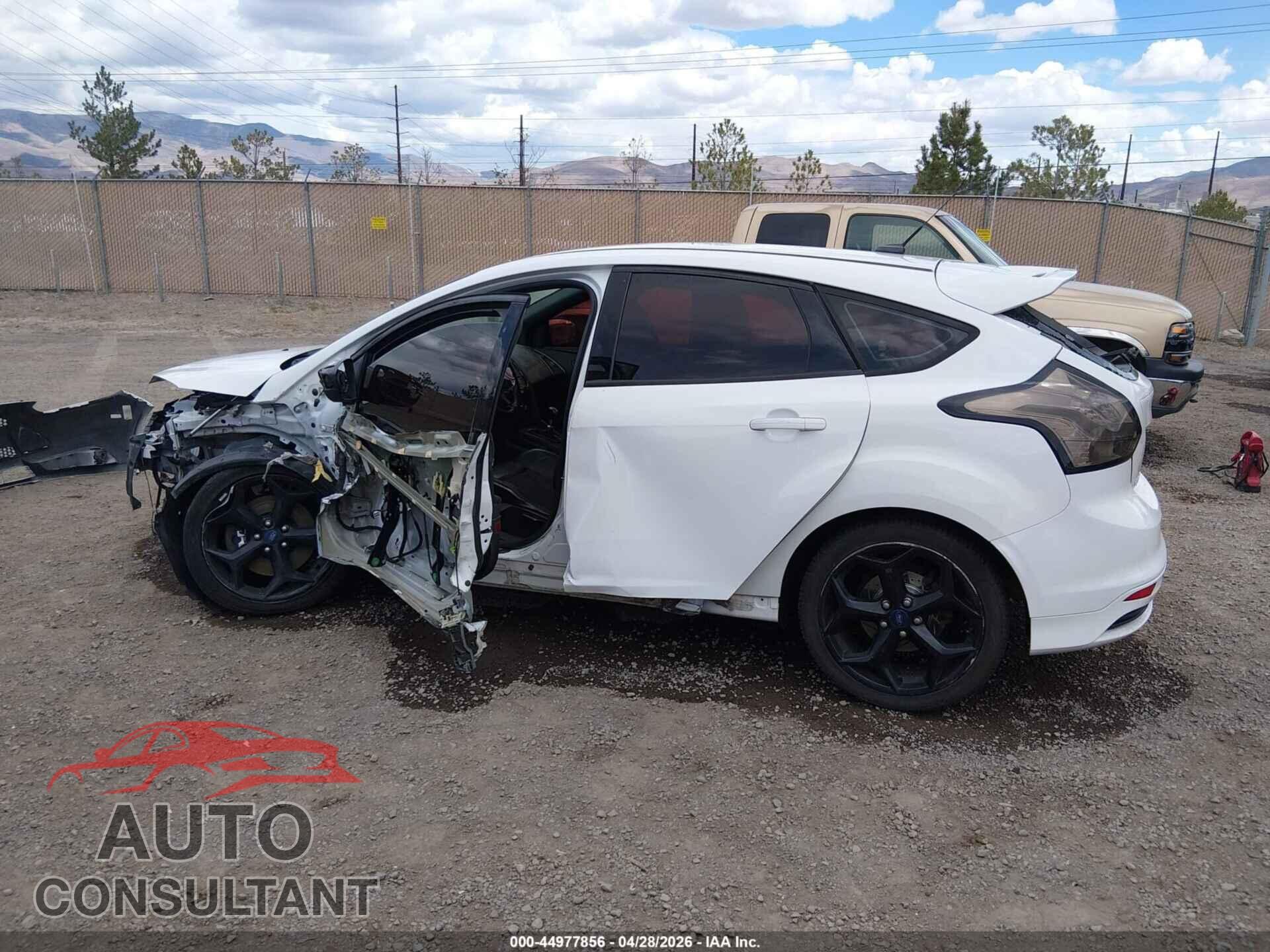 FORD FOCUS ST 2014 - 1FADP3L98EL141189