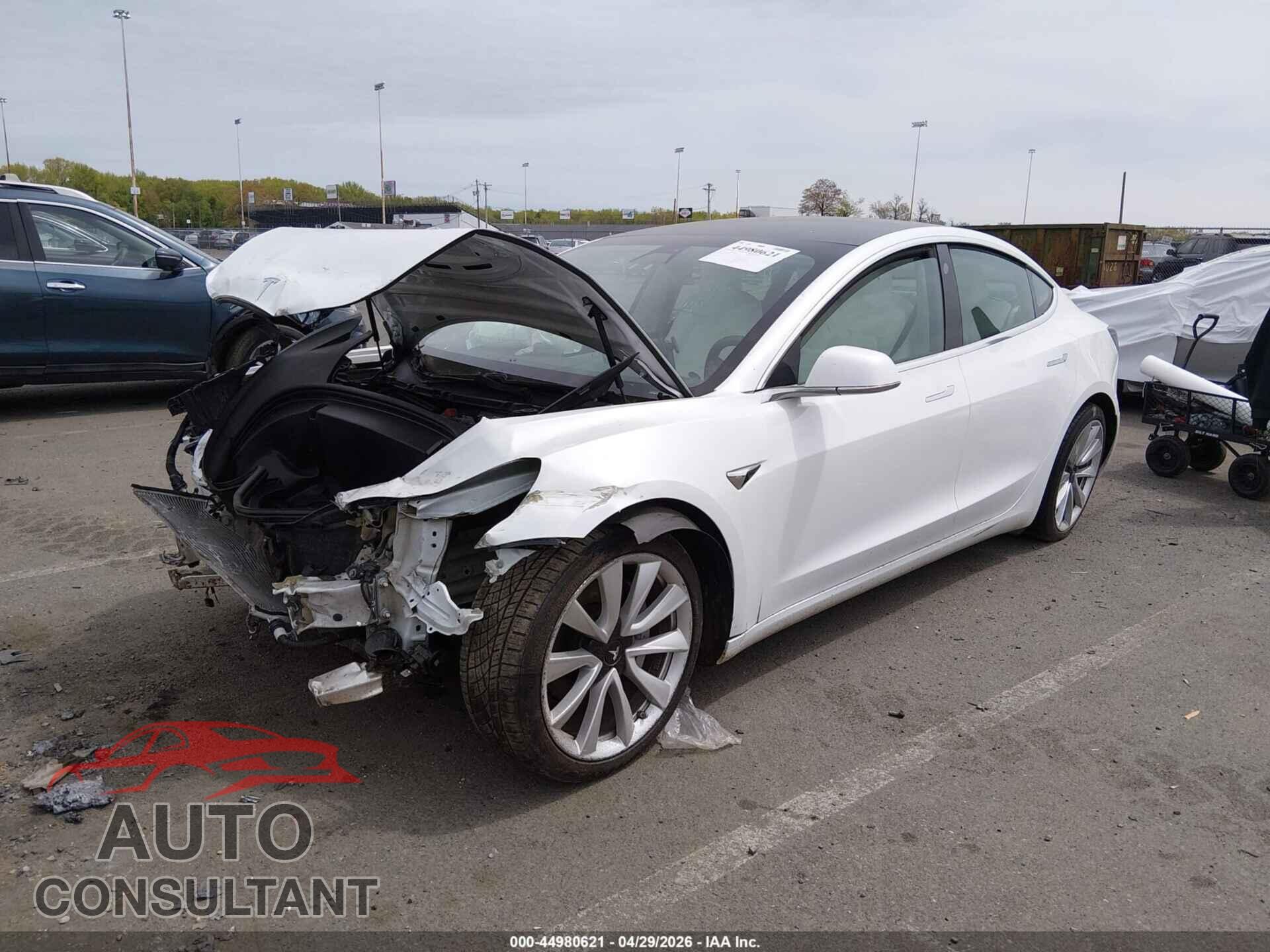 TESLA MODEL 3 2019 - 5YJ3E1EB4KF195734
