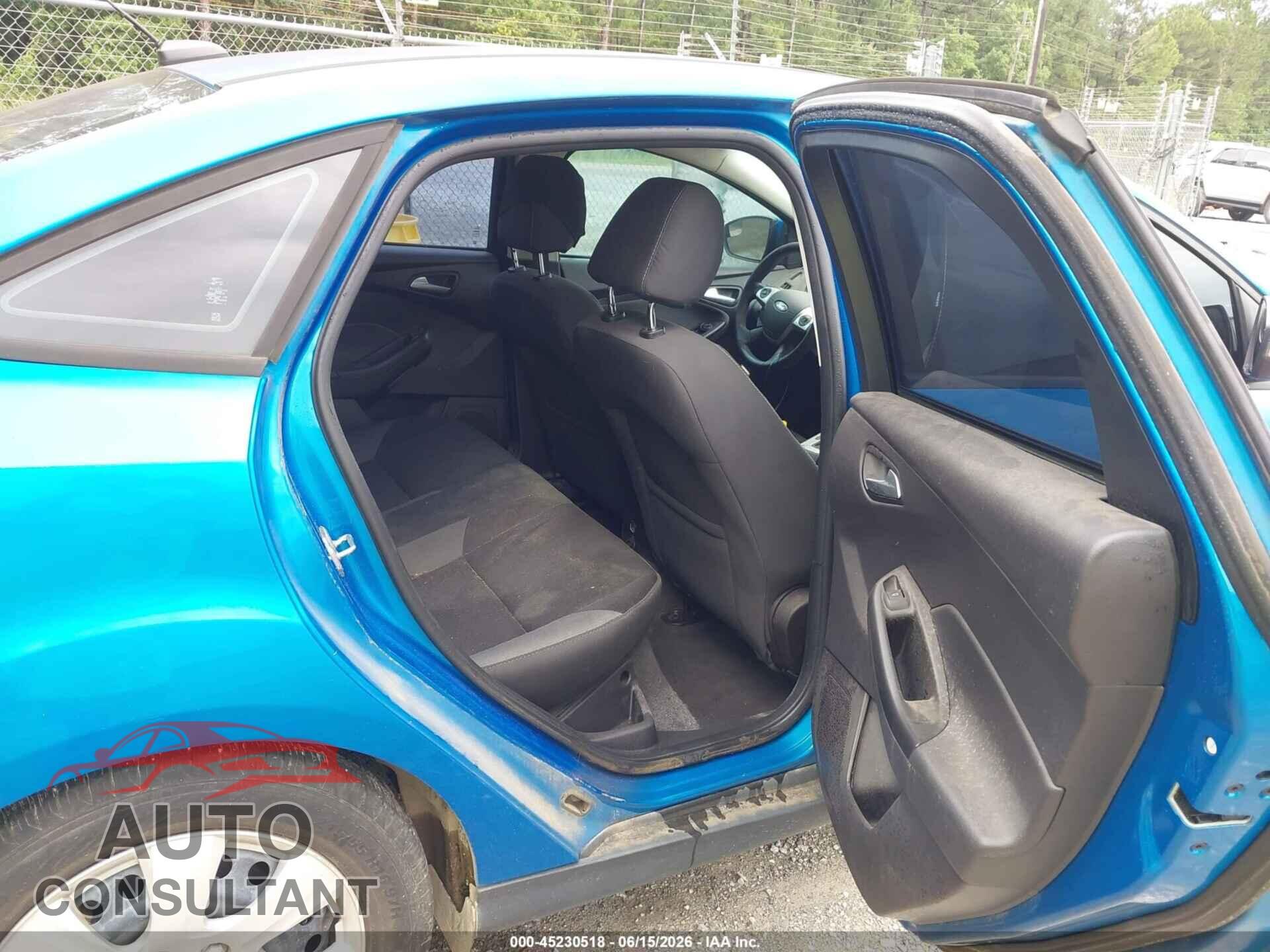 FORD FOCUS 2014 - 1FADP3F21EL311858