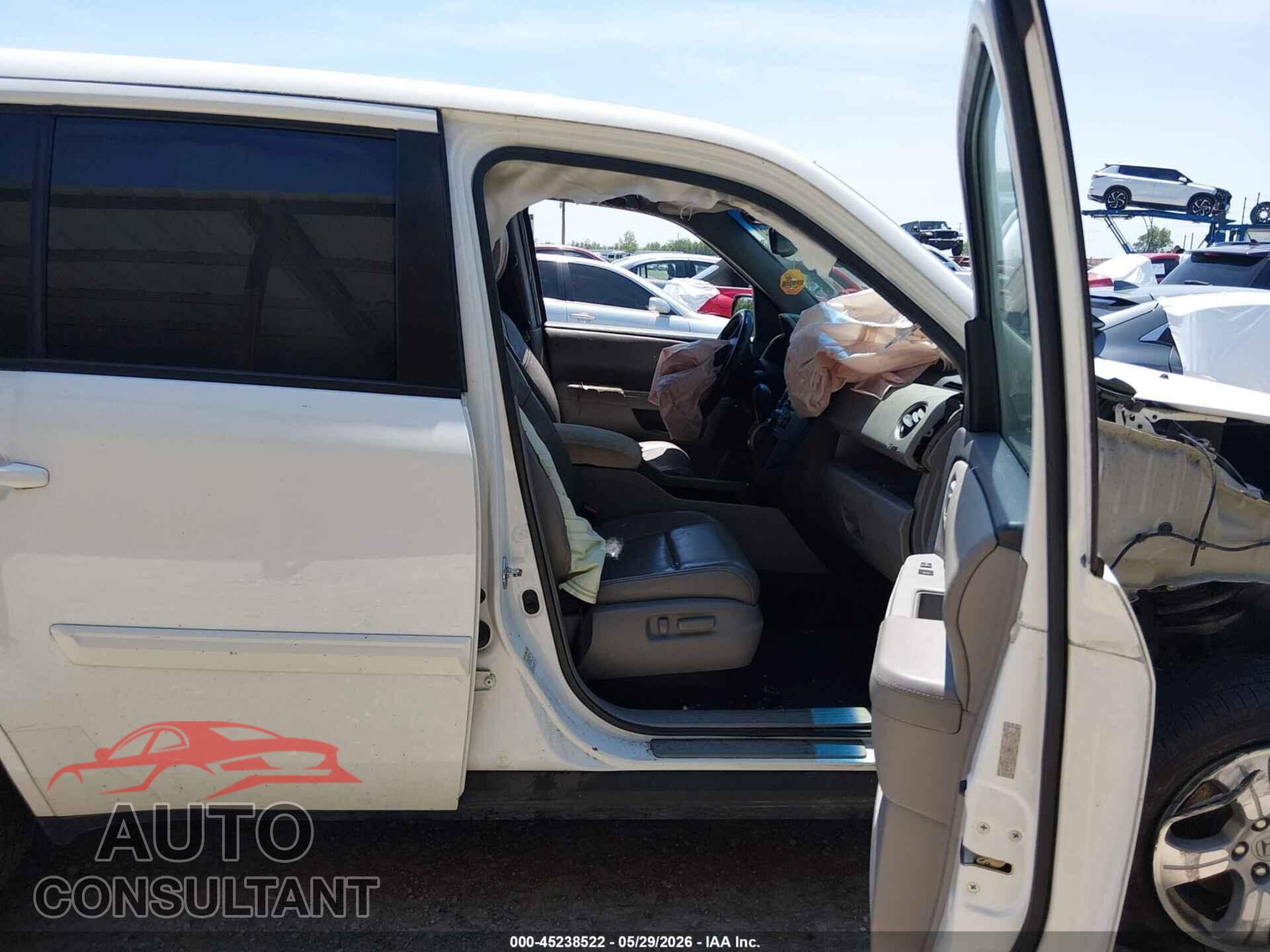 HONDA PILOT 2012 - 5FNYF4H50CB057247