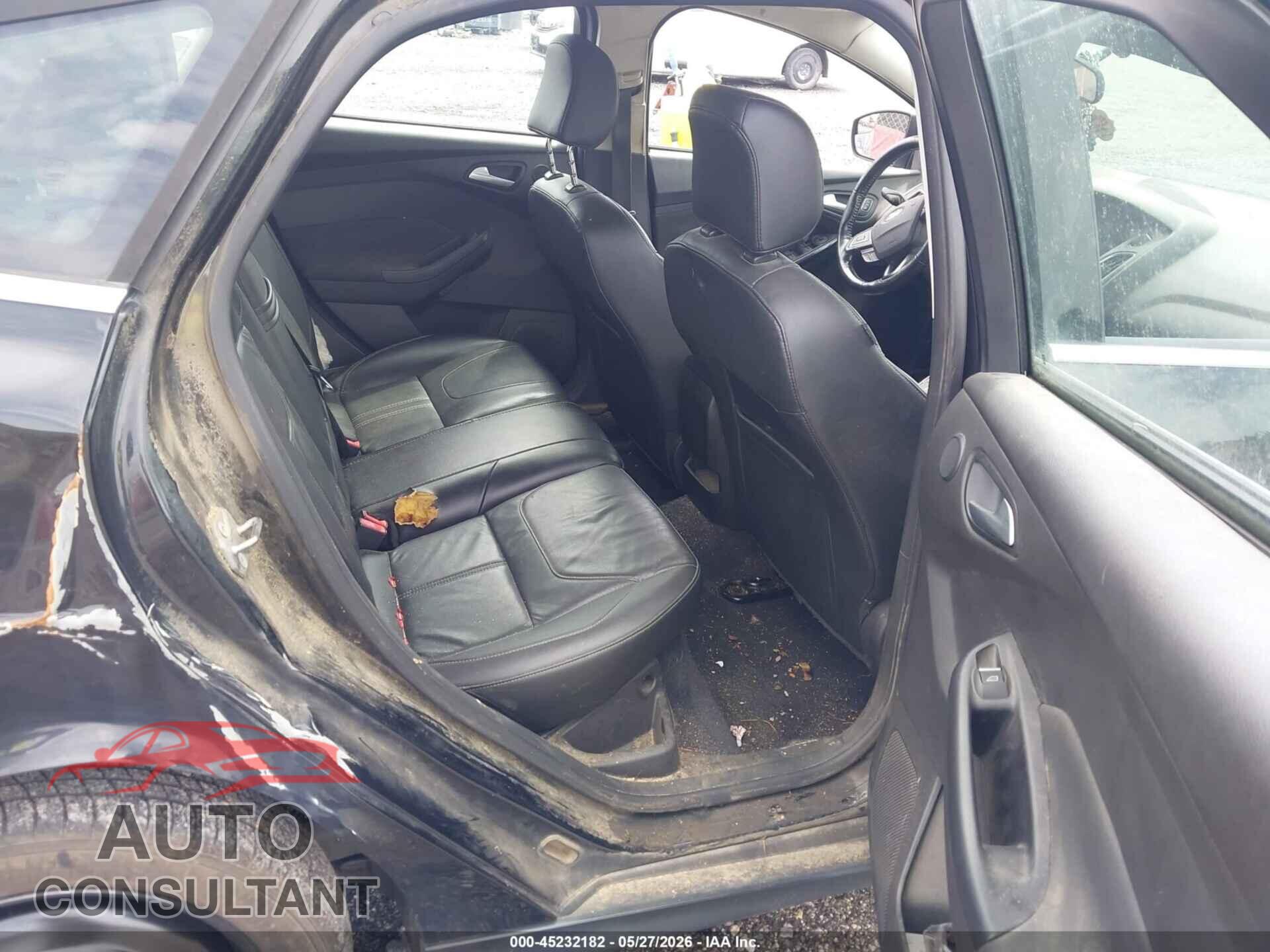FORD FOCUS 2015 - 1FADP3N23FL345108
