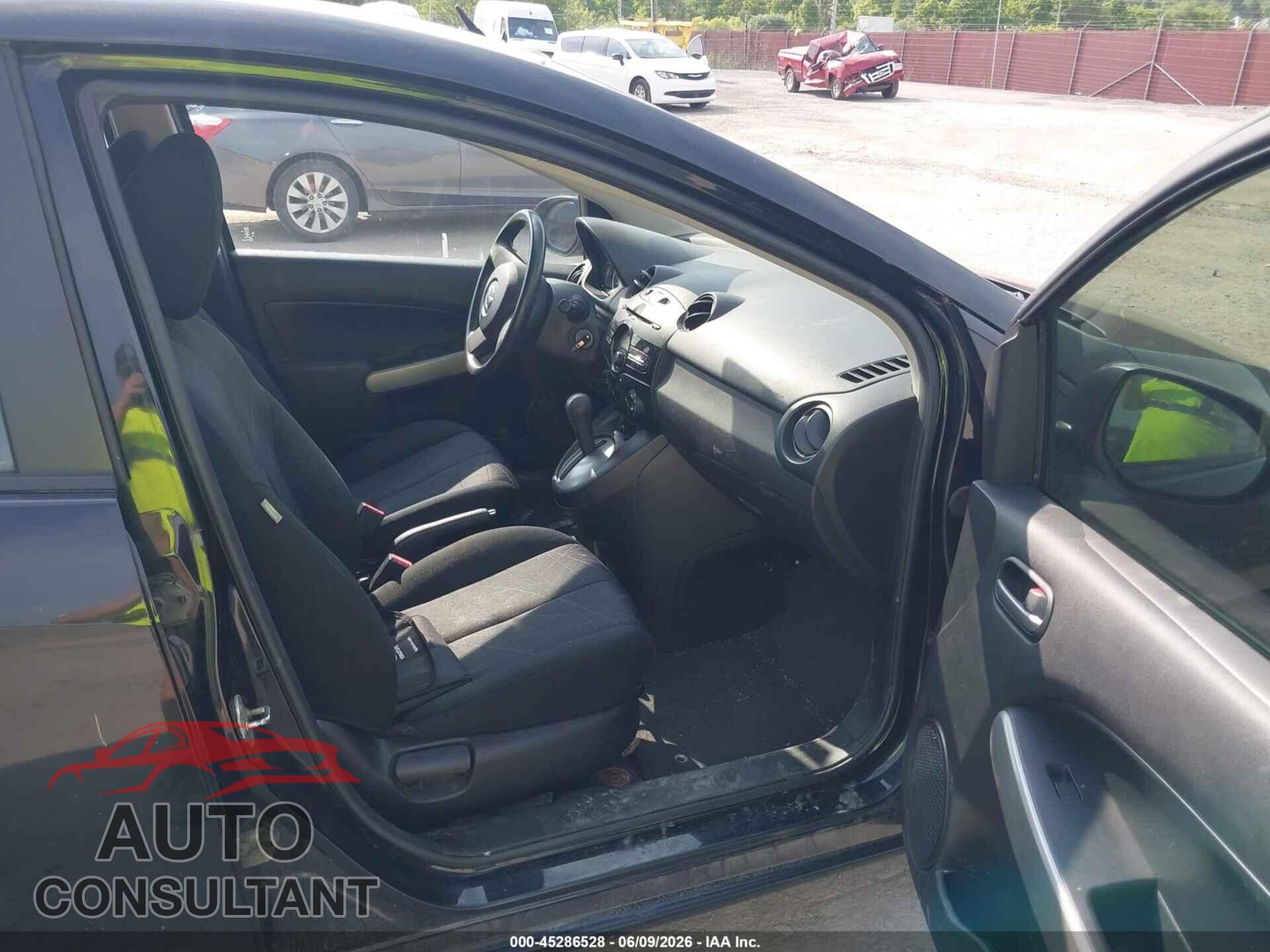 MAZDA MAZDA2 2014 - JM1DE1KY1E0183203