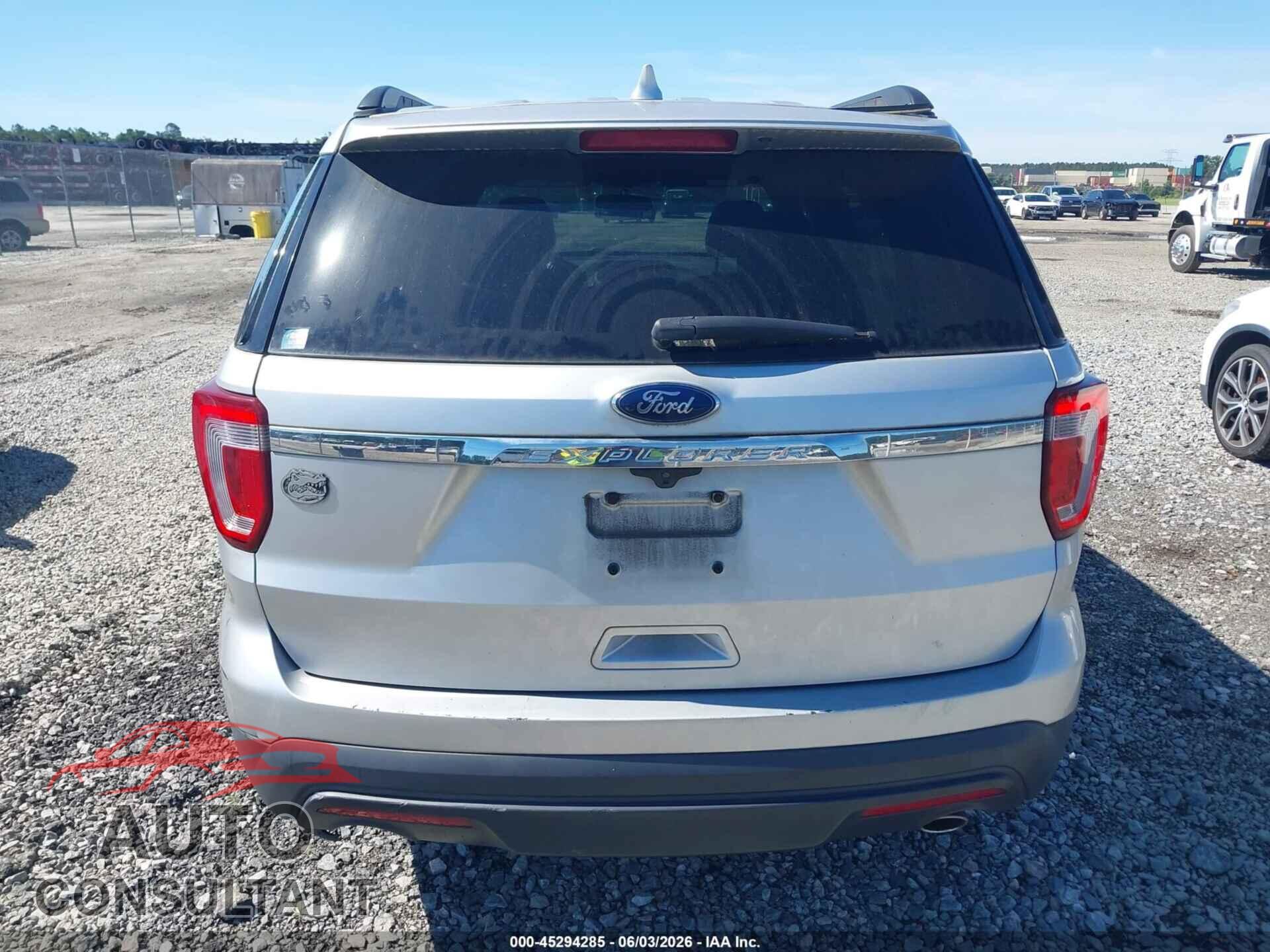 FORD EXPLORER 2017 - 1FM5K7B82HGE32812
