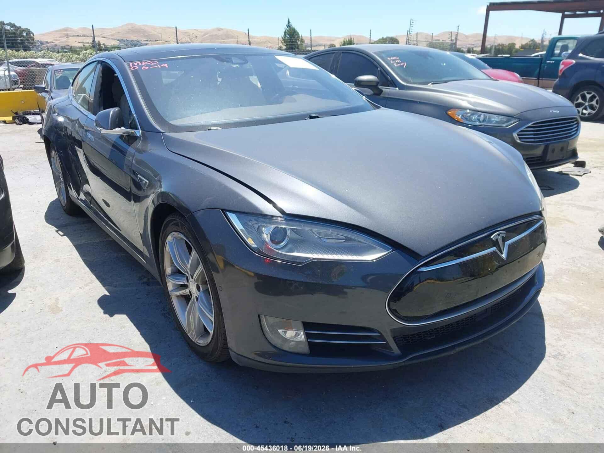 TESLA MODEL S 2015 - 5YJSA1E25FF116410