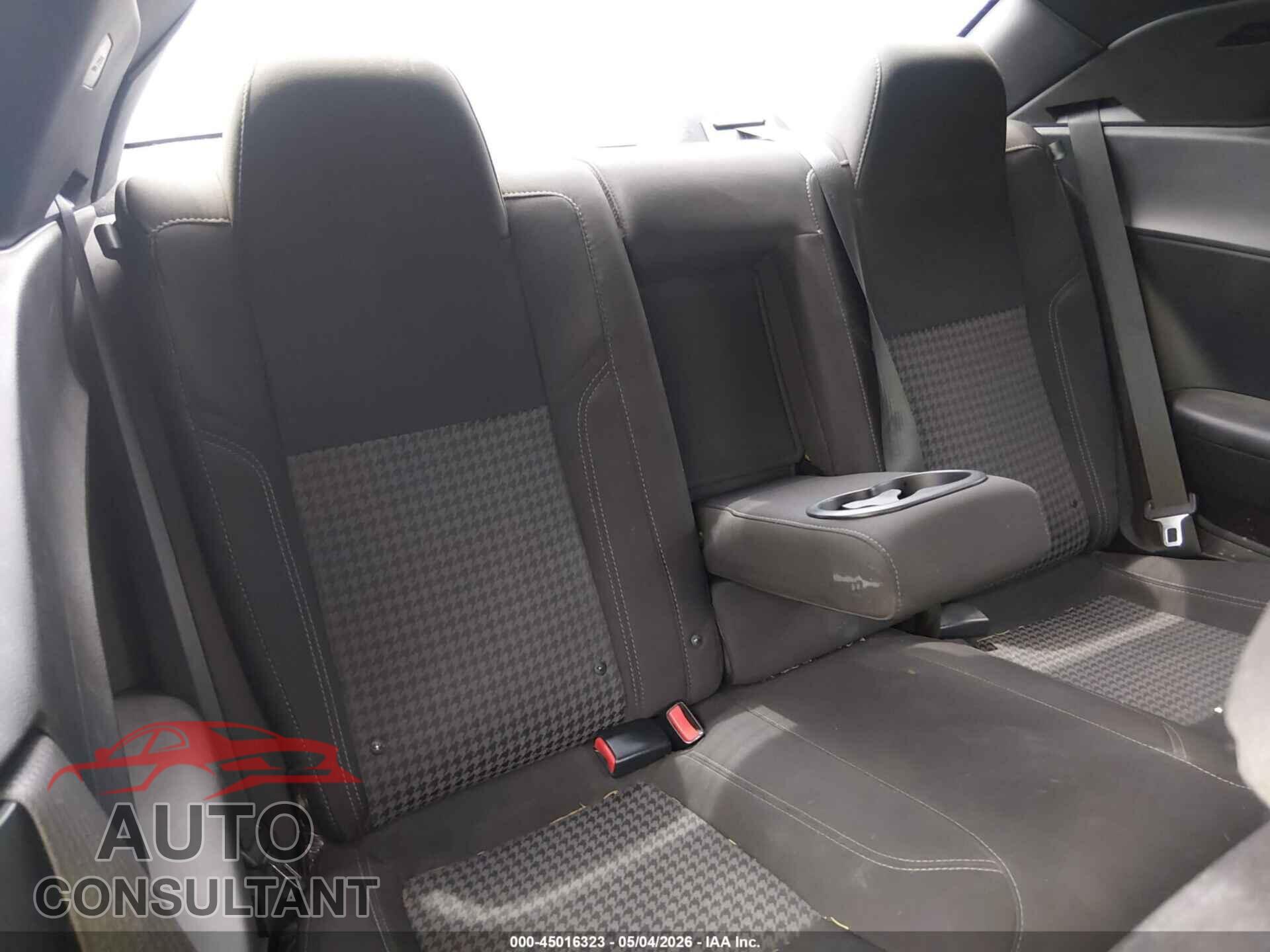 DODGE CHALLENGER 2015 - 2C3CDZAG2FH821272