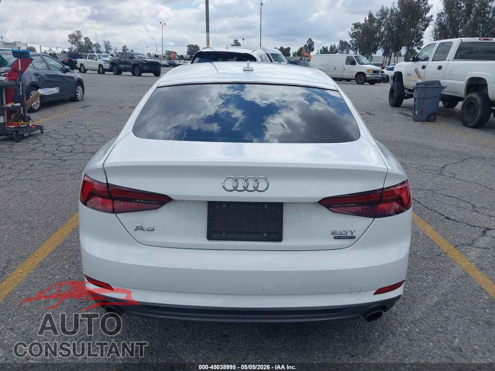AUDI A5 2018 - WAUDNCF53JA098649