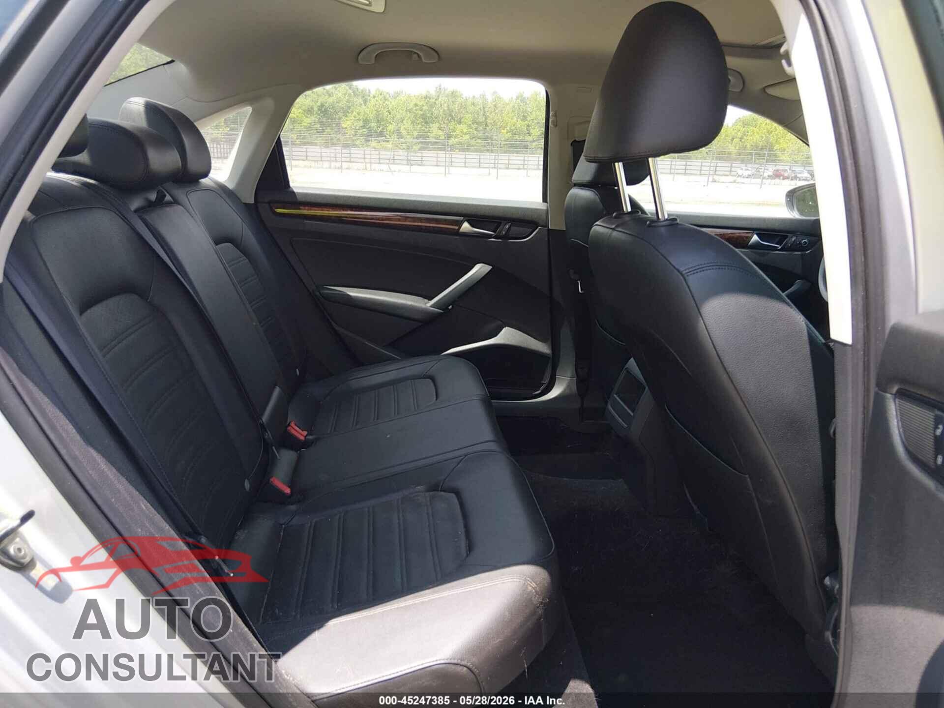 VOLKSWAGEN PASSAT 2012 - 1VWCH7A37CC073888