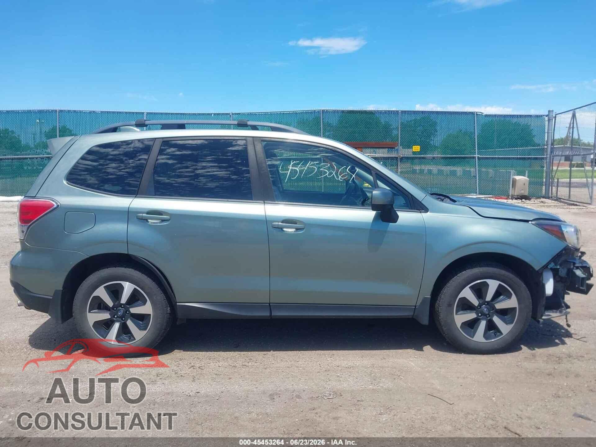 SUBARU FORESTER 2017 - JF2SJAEC7HH442755
