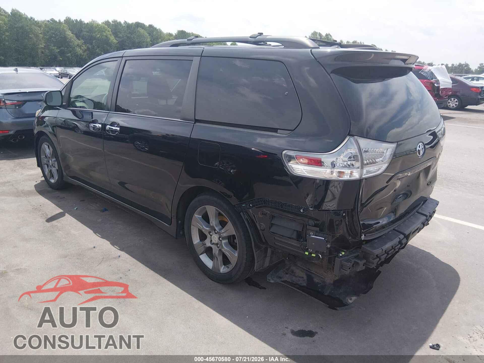 TOYOTA SIENNA 2013 - 5TDXK3DC8DS348520