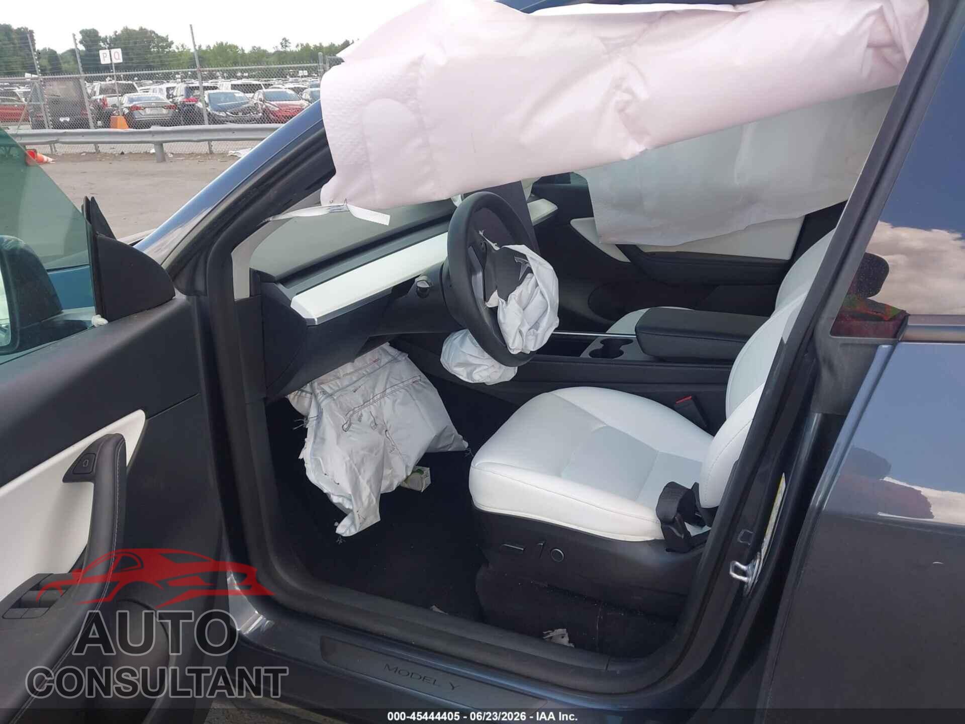 TESLA MODEL Y 2022 - 7SAYGDEF6NF448032