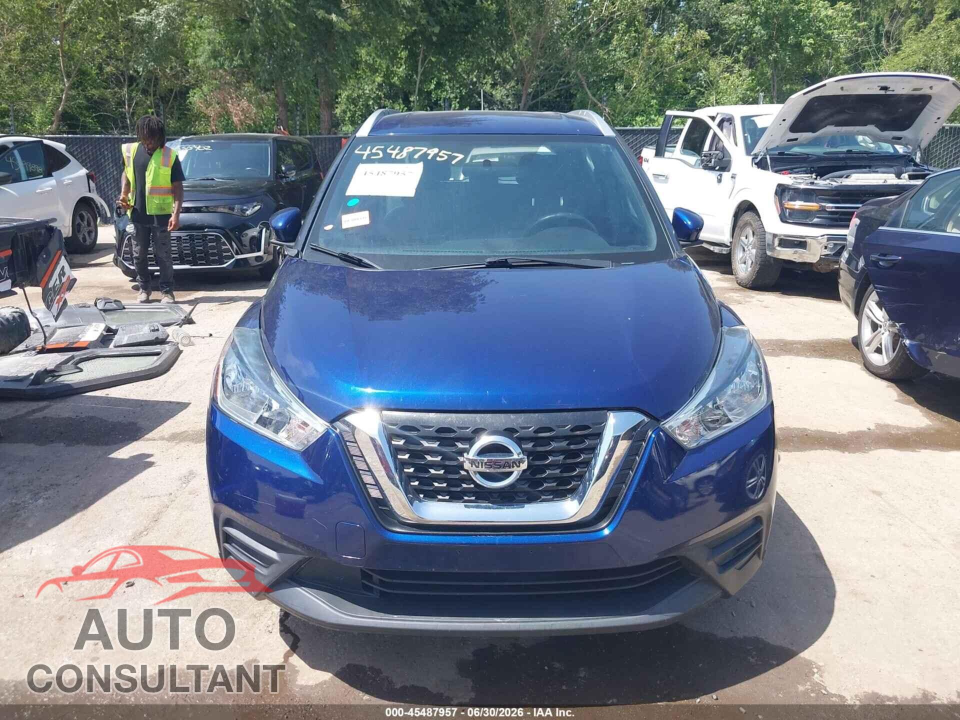 NISSAN KICKS 2019 - 3N1CP5CU3KL555456