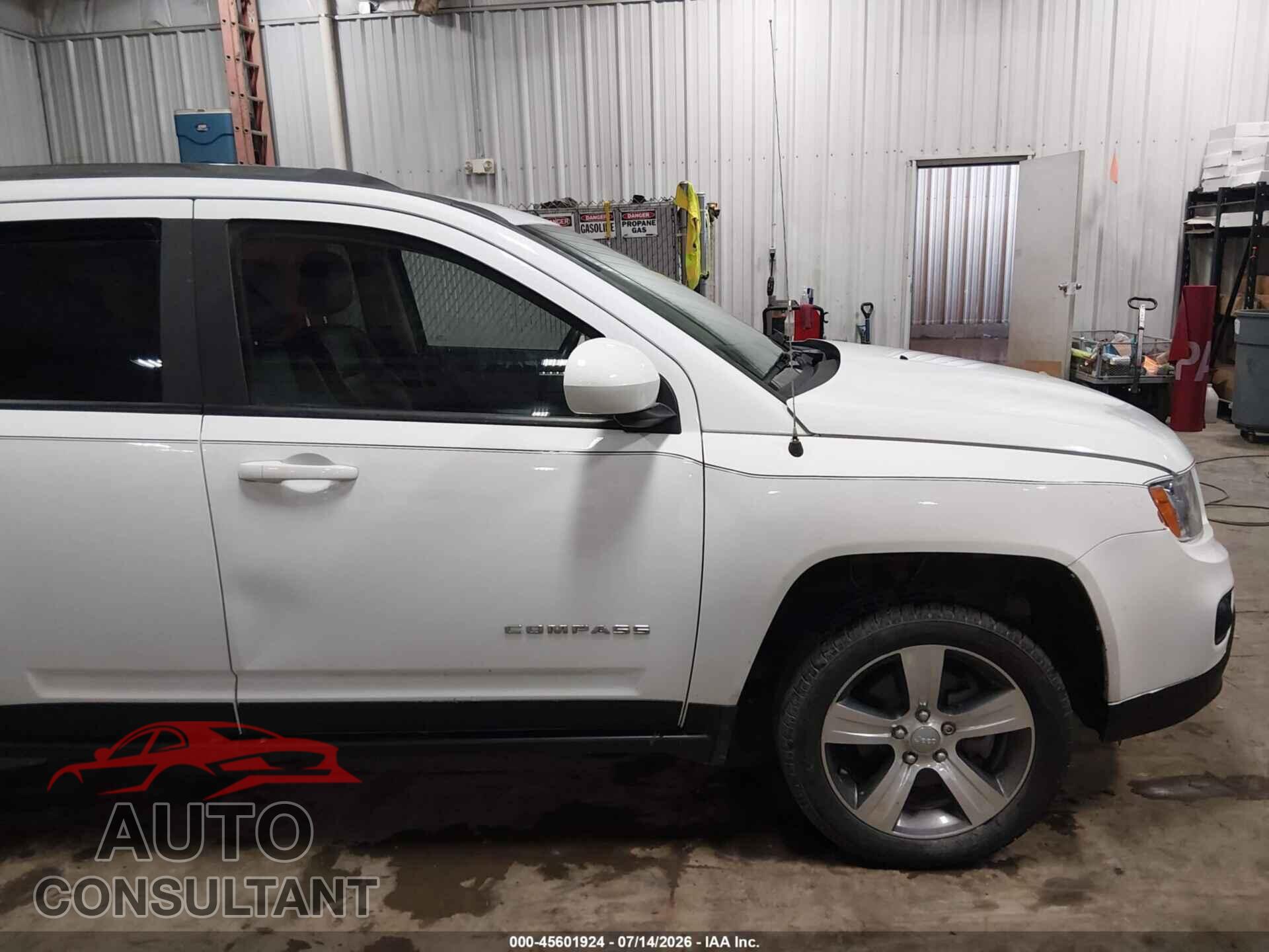 JEEP COMPASS 2016 - 1C4NJCEA2GD760813