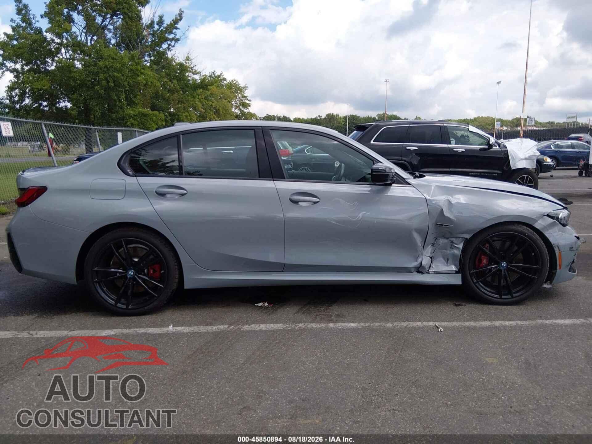 BMW 330E 2023 - 3MW39FS04P8D06005