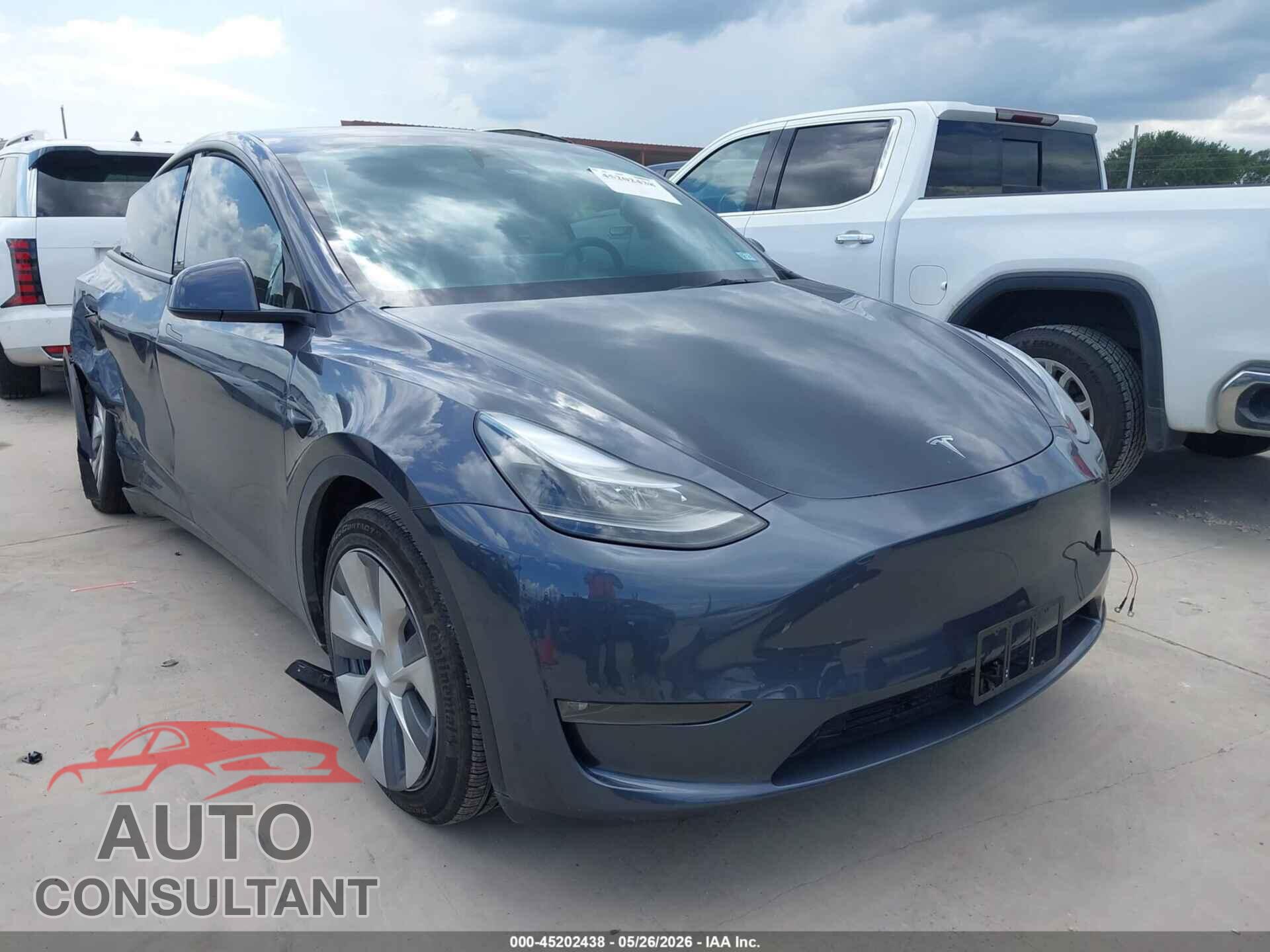TESLA MODEL Y 2023 - 7SAYGAEEXPF941527