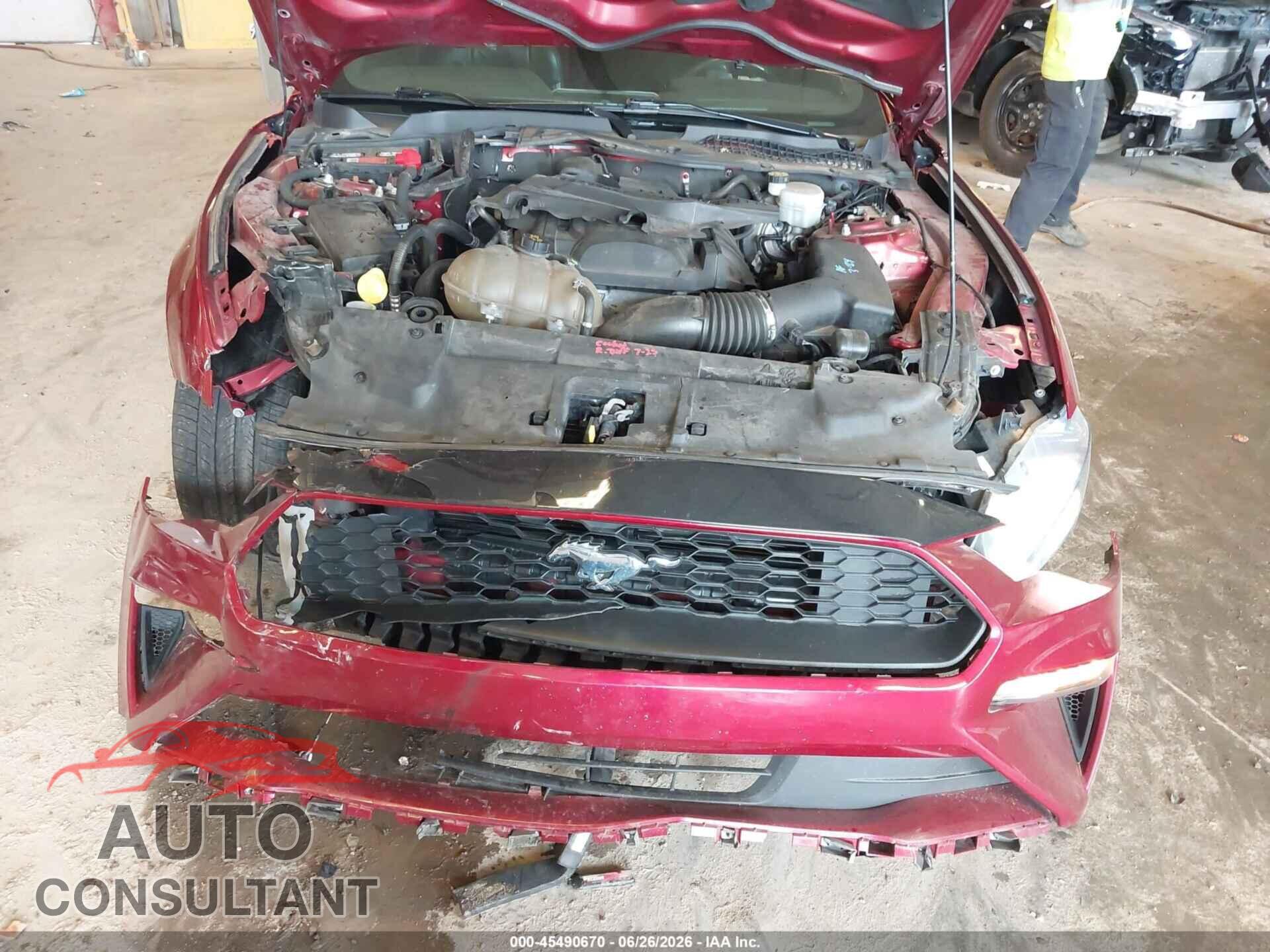 FORD MUSTANG 2018 - 1FA6P8TH2J5180002