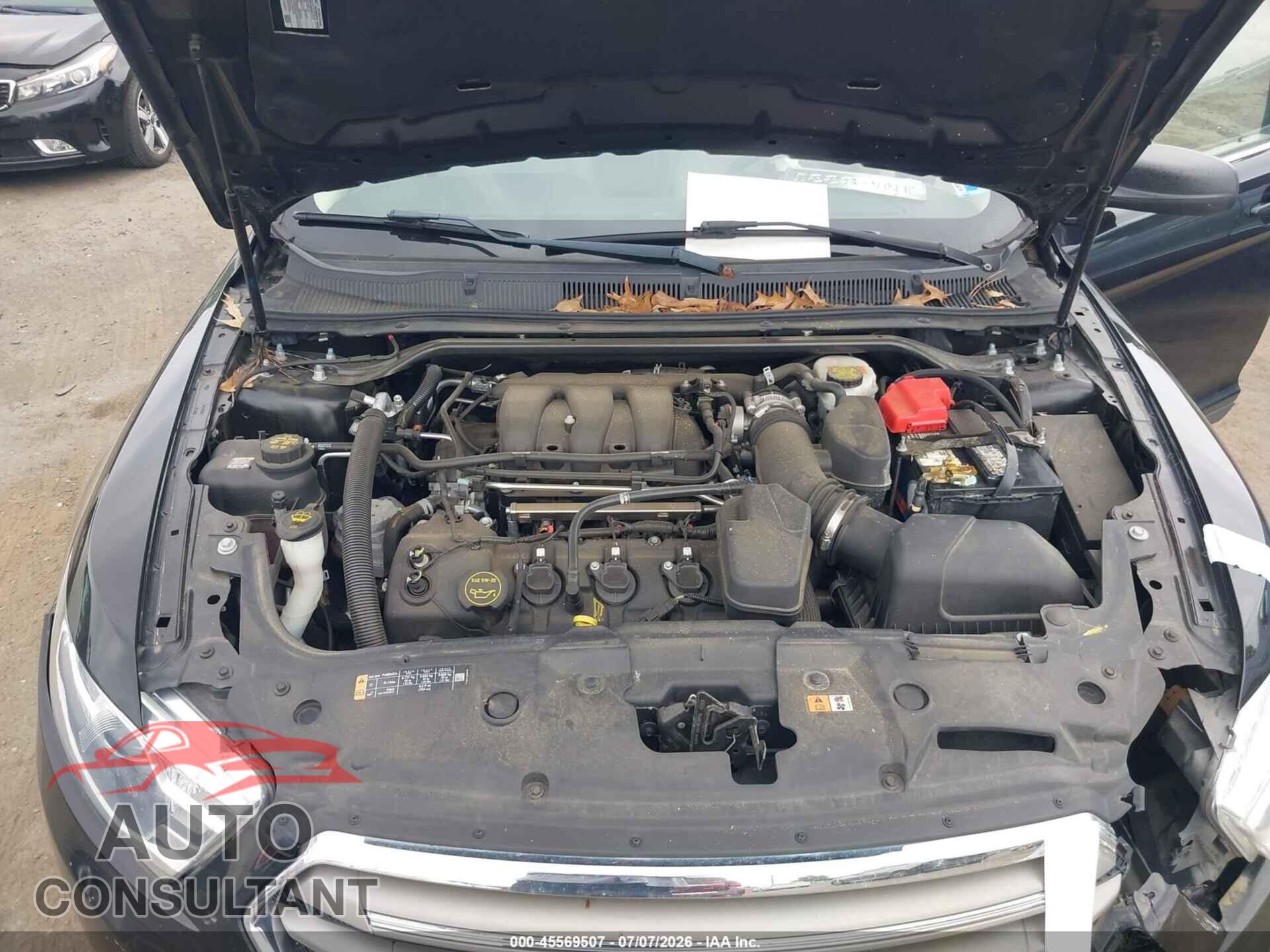FORD TAURUS 2019 - 1FAHP2D82KG109019