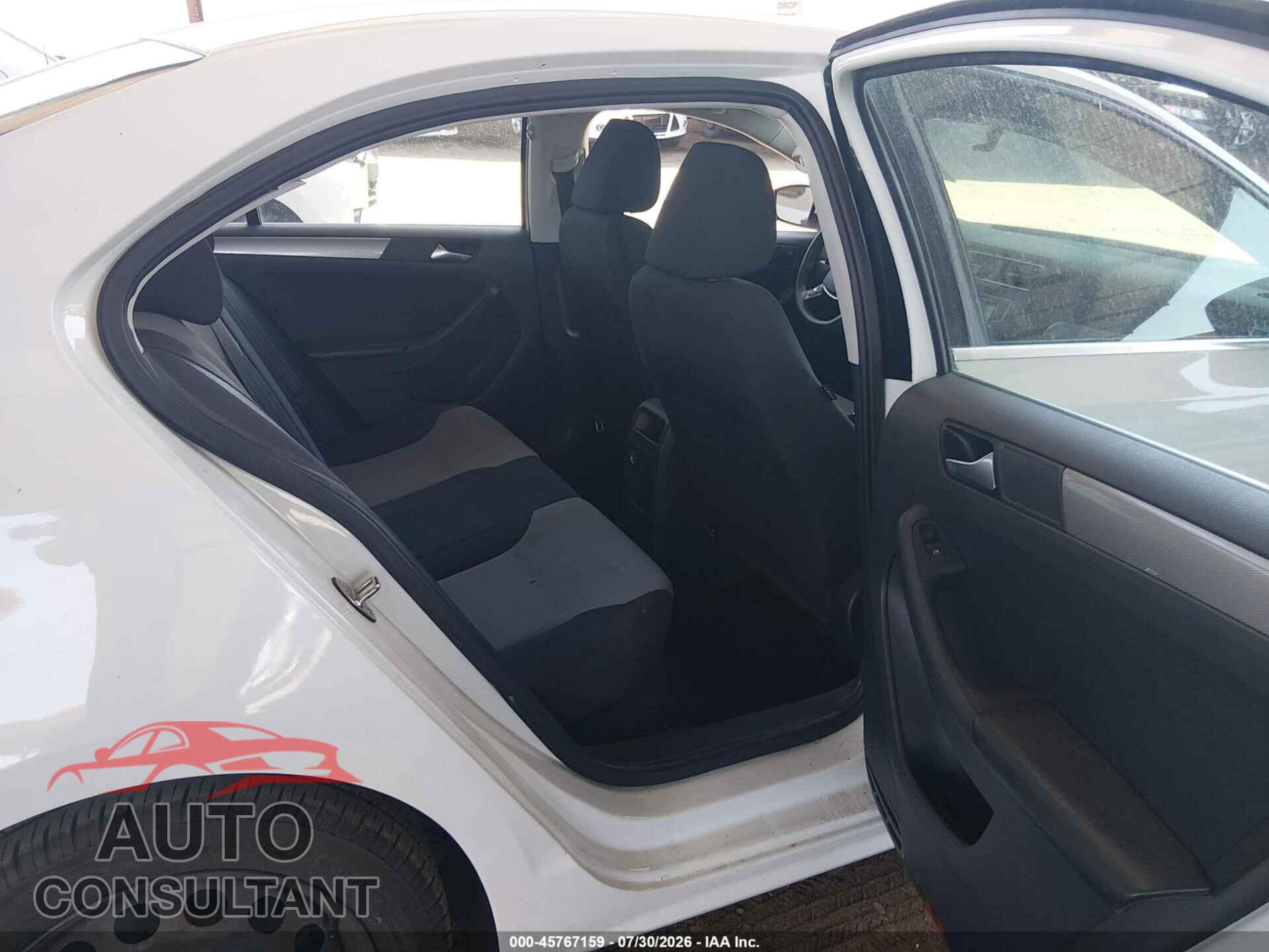 VOLKSWAGEN JETTA 2017 - 3VW2B7AJ7HM403286