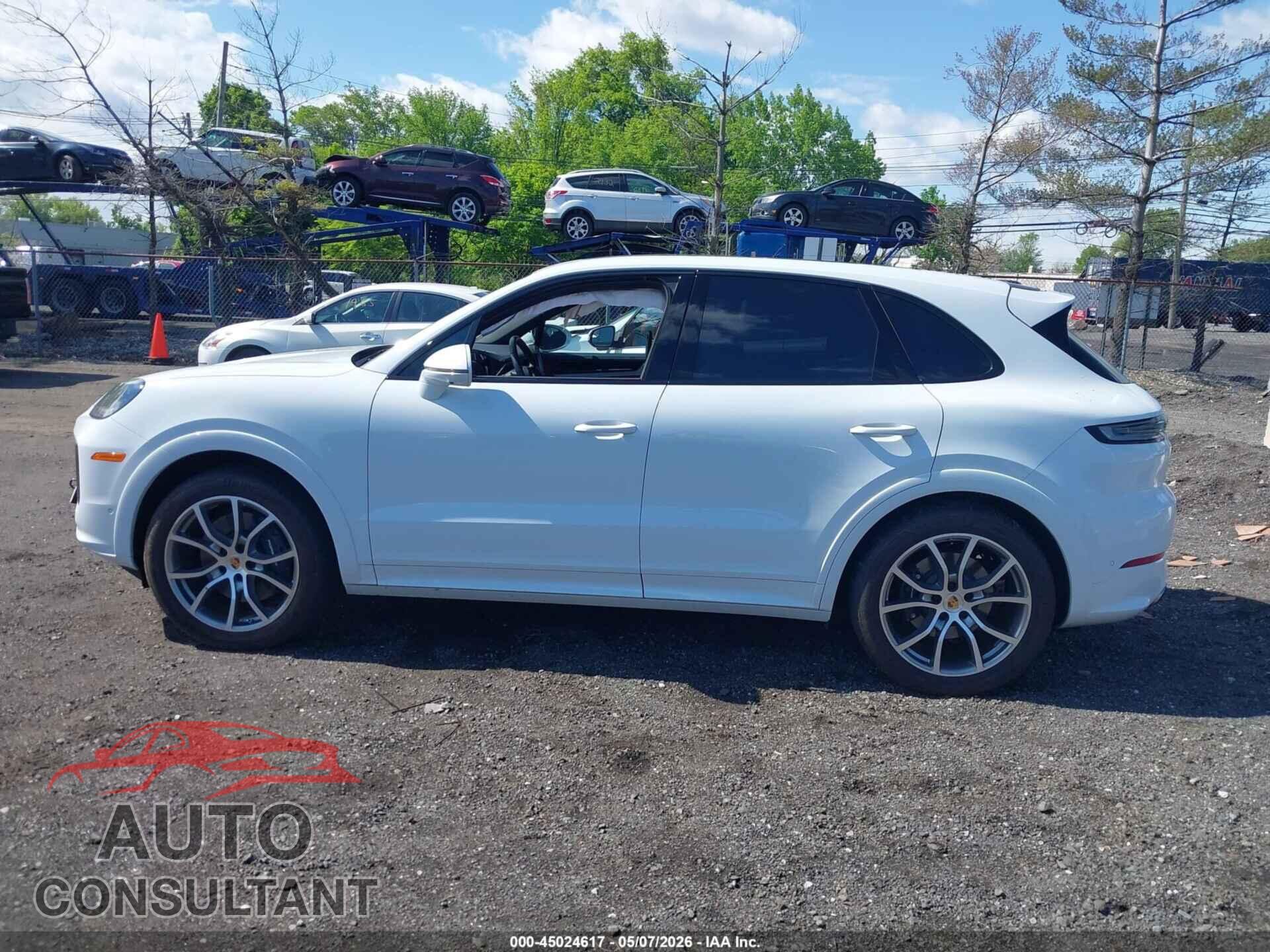 PORSCHE CAYENNE 2024 - WP1AA2AY1RDA09537