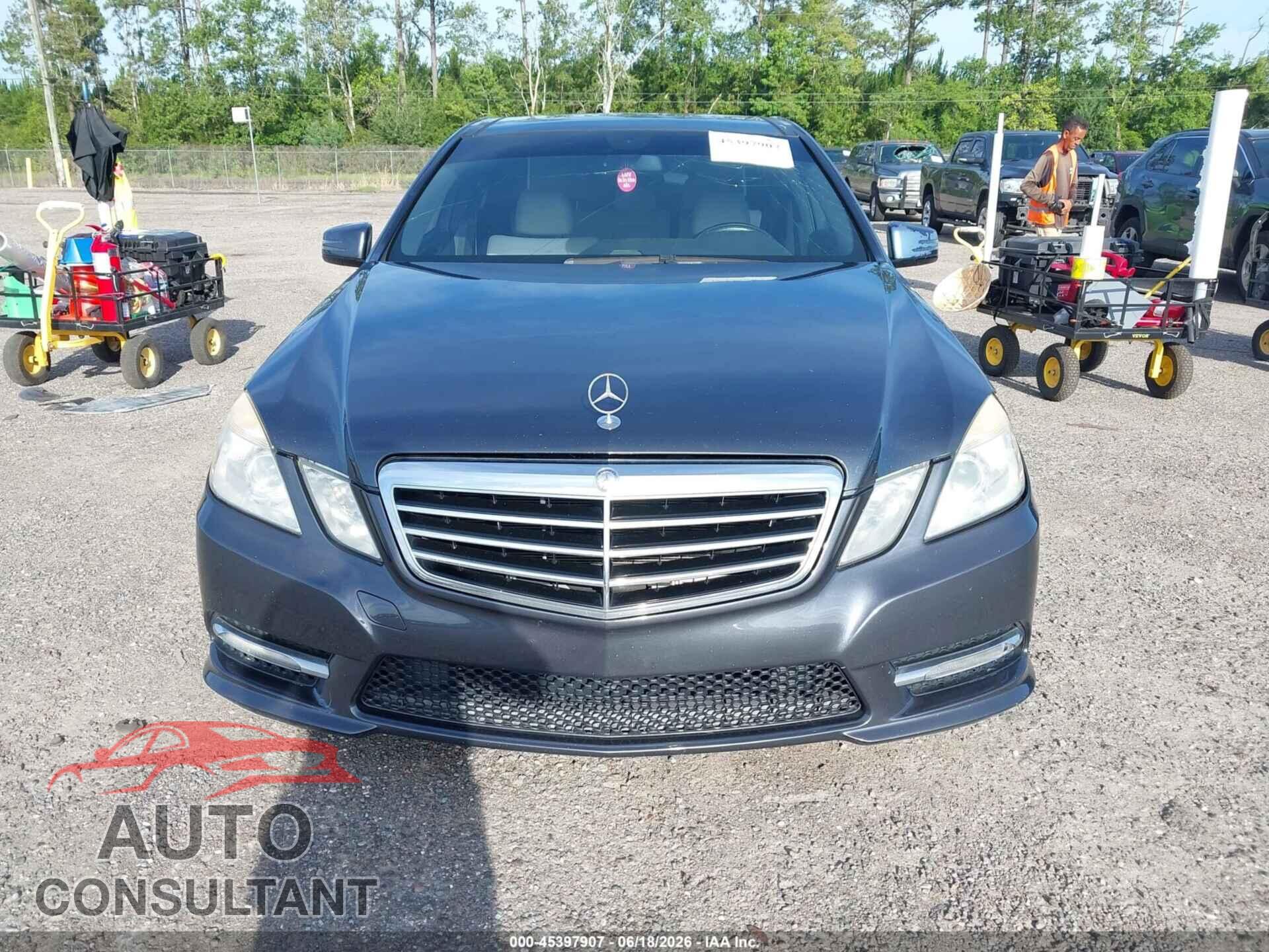 MERCEDES-BENZ E 2012 - WDDHF5KB1CA524274