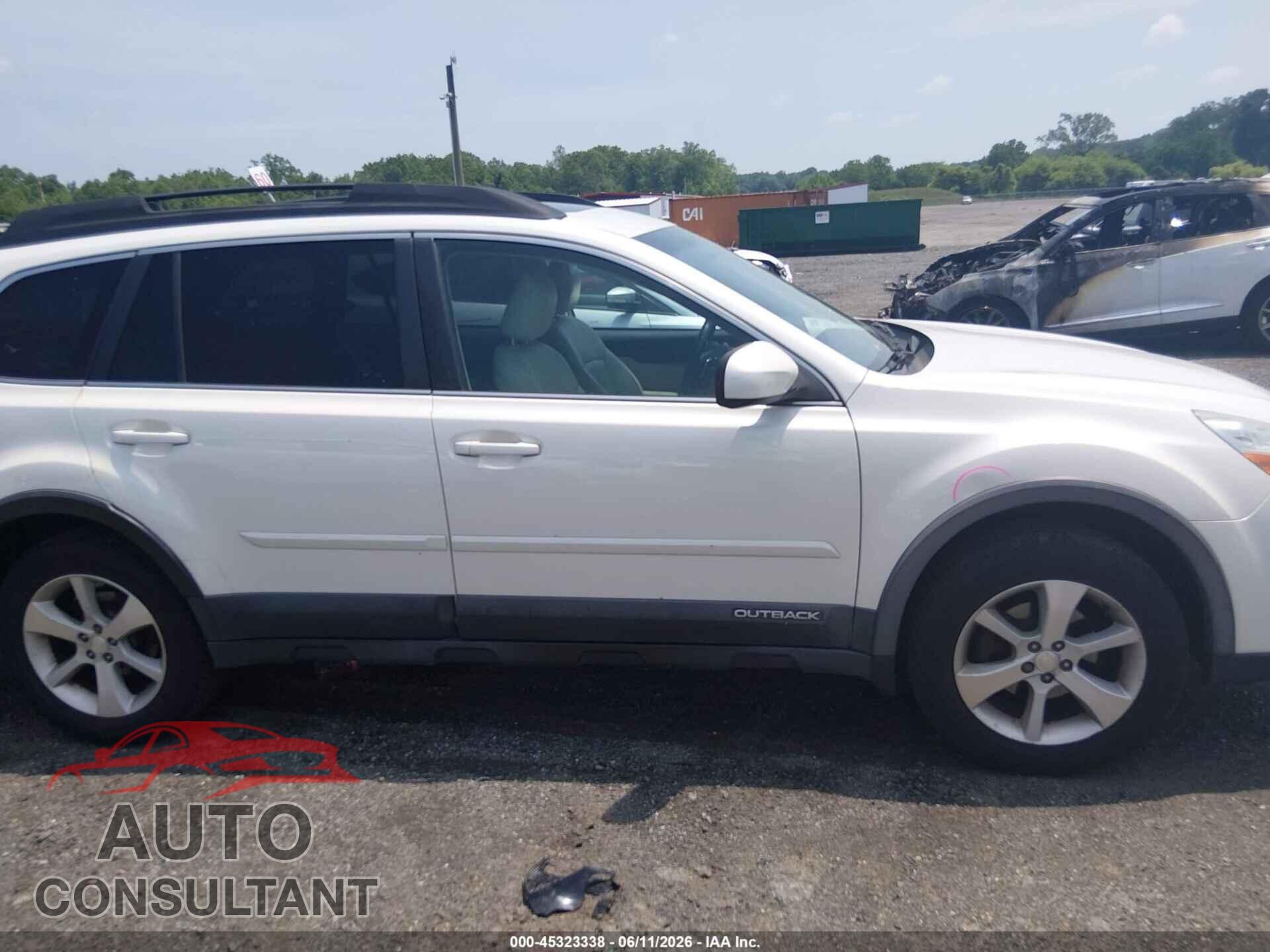 SUBARU OUTBACK 2014 - 4S4BRBNC8E3217746