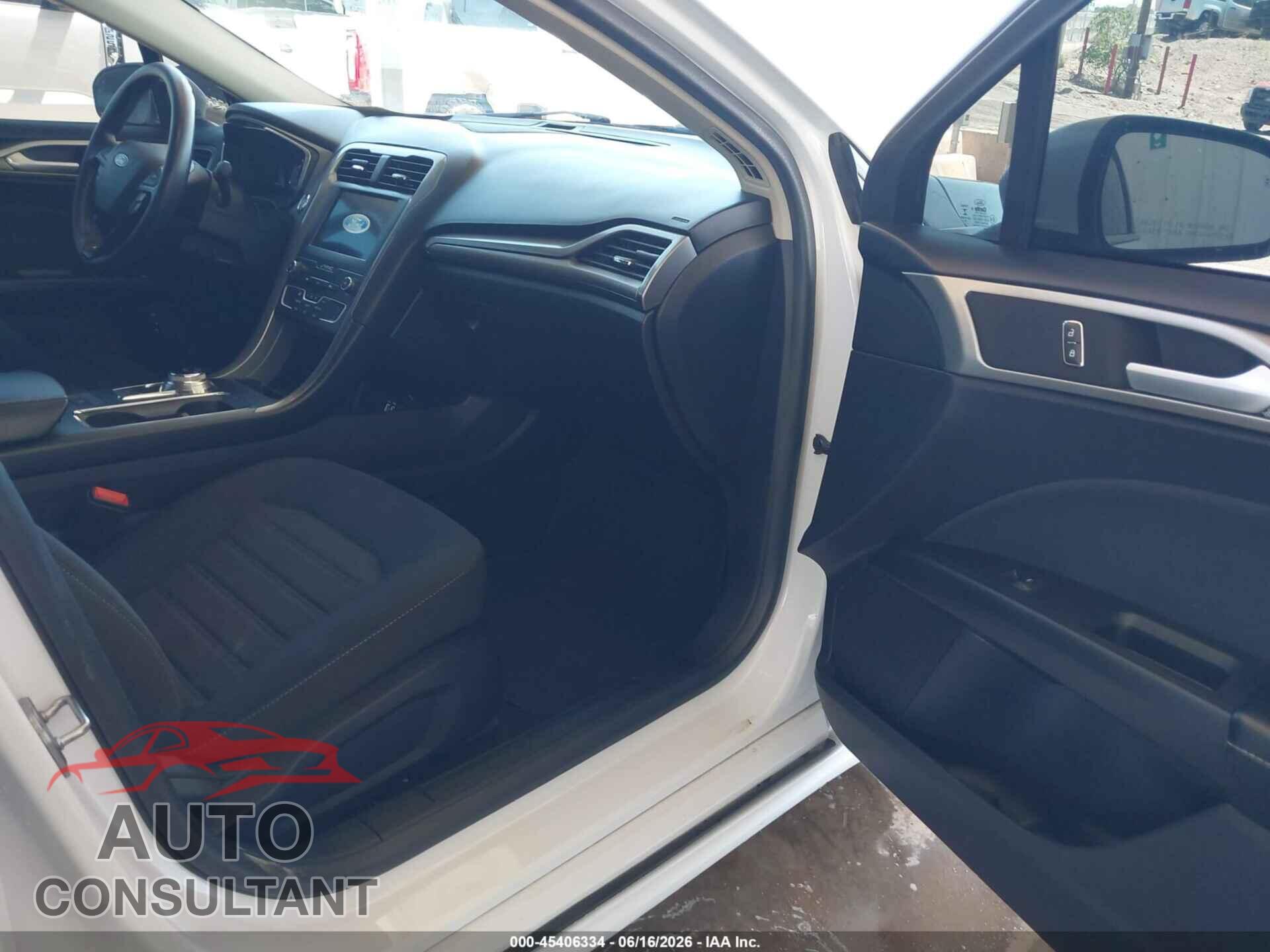 FORD FUSION 2020 - 3FA6P0LU1LR265332