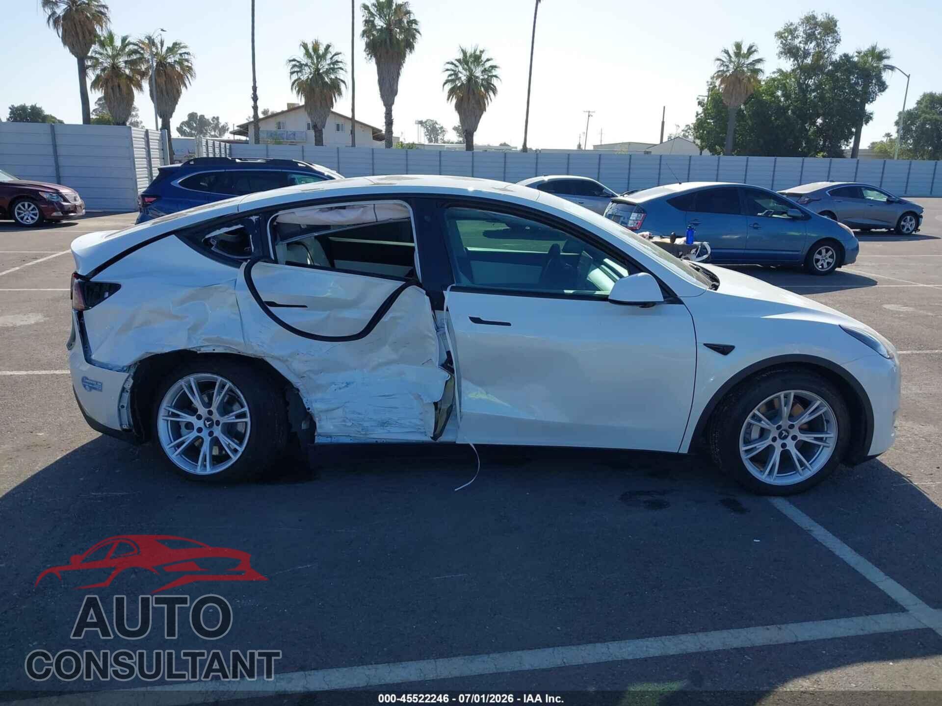 TESLA MODEL Y 2021 - 5YJYGDEE0MF299023