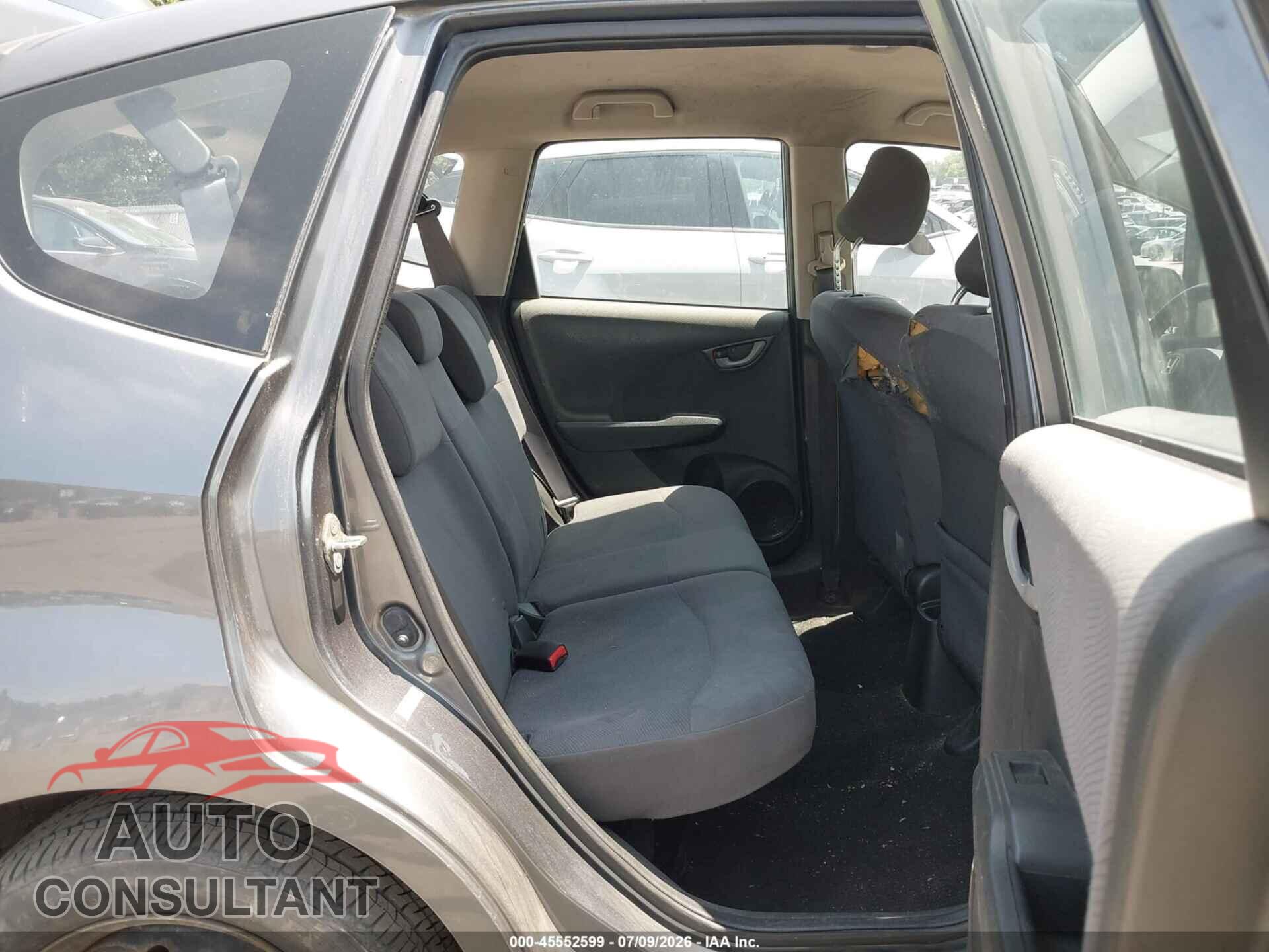HONDA FIT 2013 - JHMGE8H38DC010761