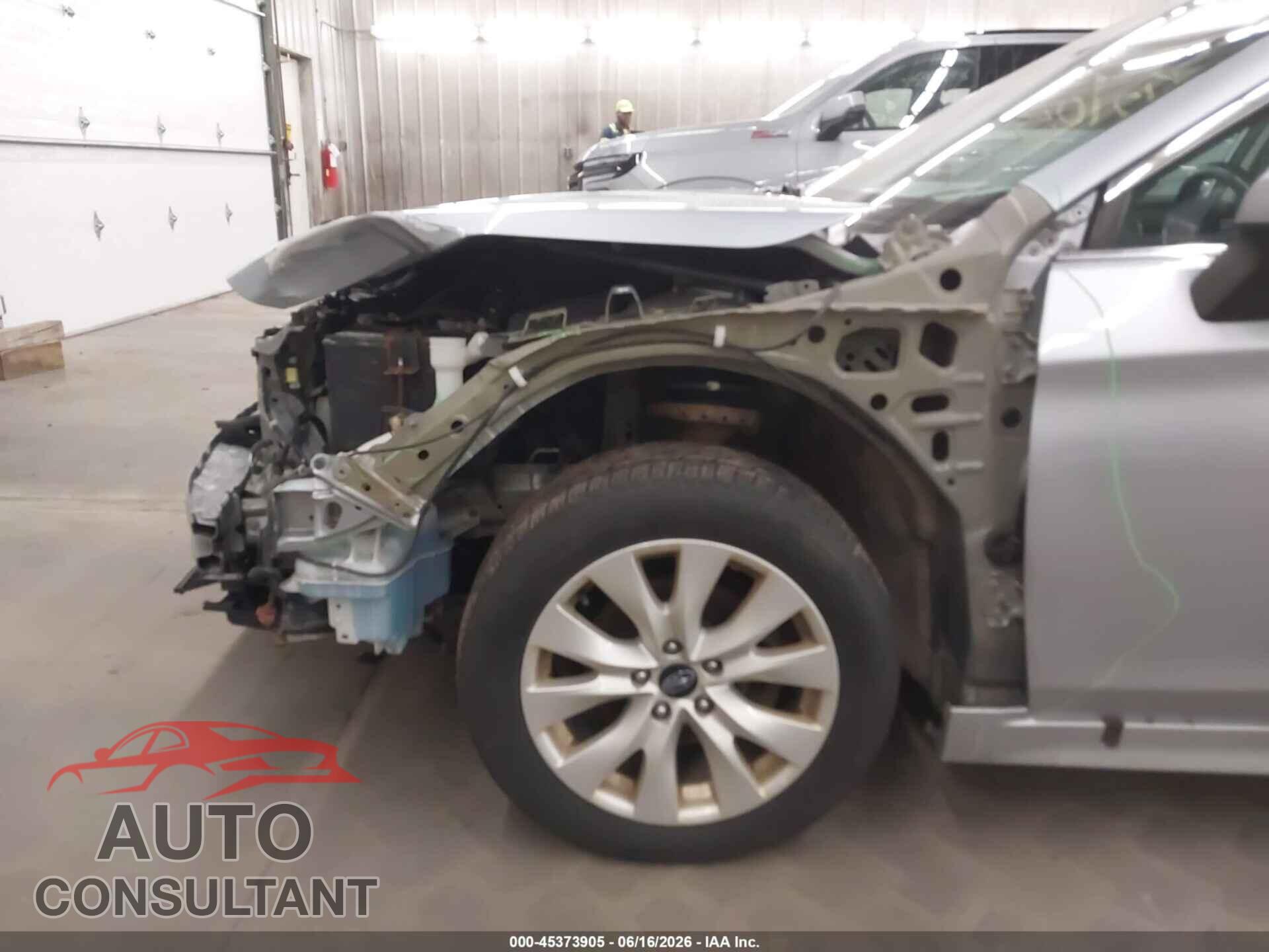 SUBARU LEGACY 2017 - 4S3BNAF63H3046251