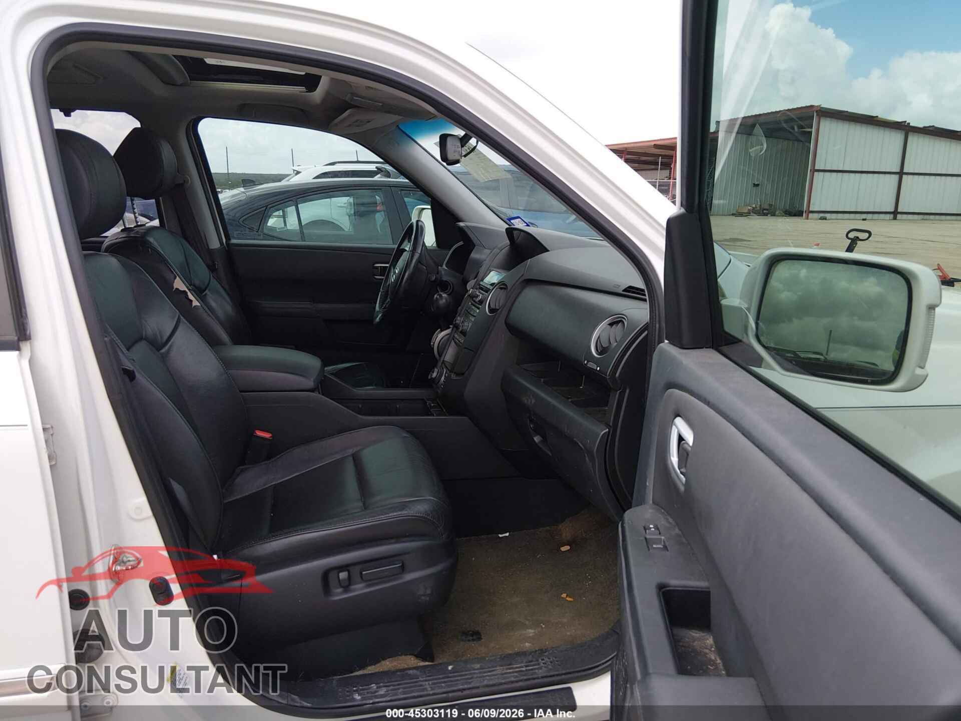 HONDA PILOT 2015 - 5FNYF4H90FB046496